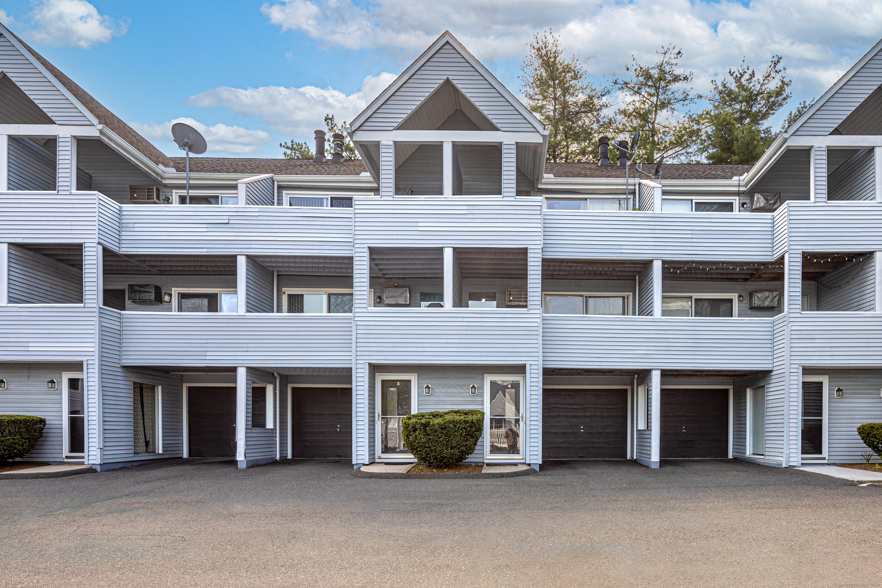 Photo 1 of 25 of 1 Beaver Brook Road 4 townhome