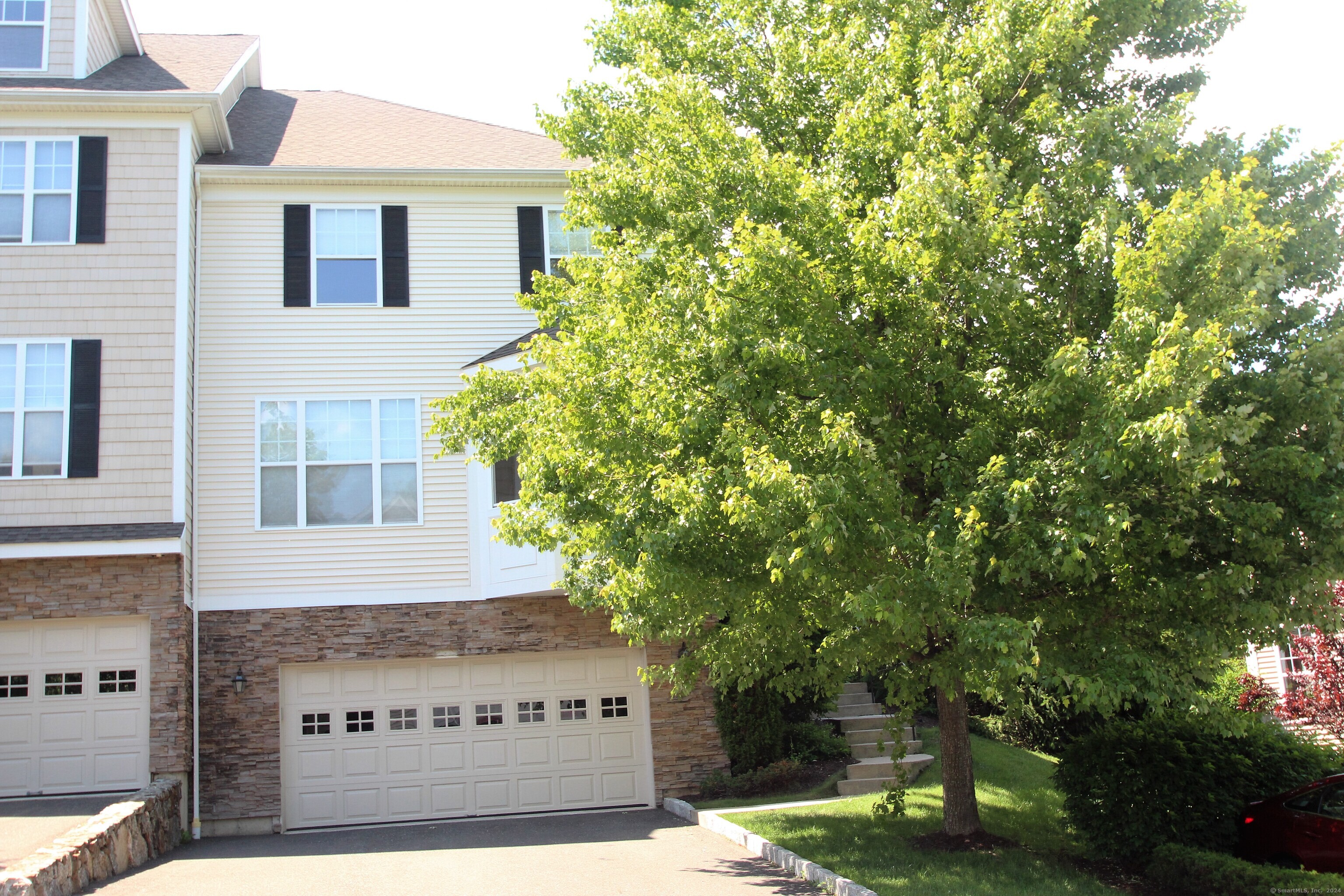 Photo 1 of 1 of 45 Woodcrest Lane 45 townhome