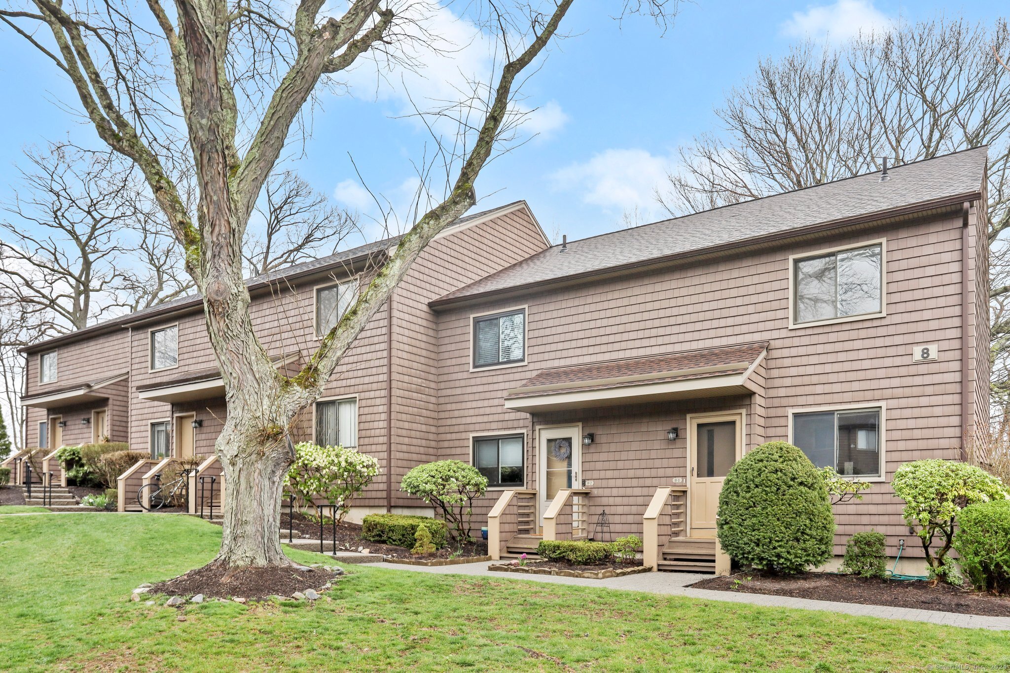 Photo 1 of 23 of 166 Old Brookfield Road 8C1 townhome