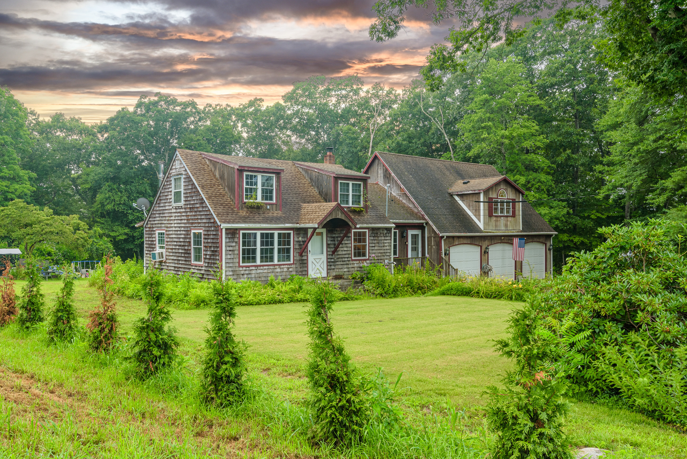 Photo 1 of 40 of 43 Chestnut Hill Road house