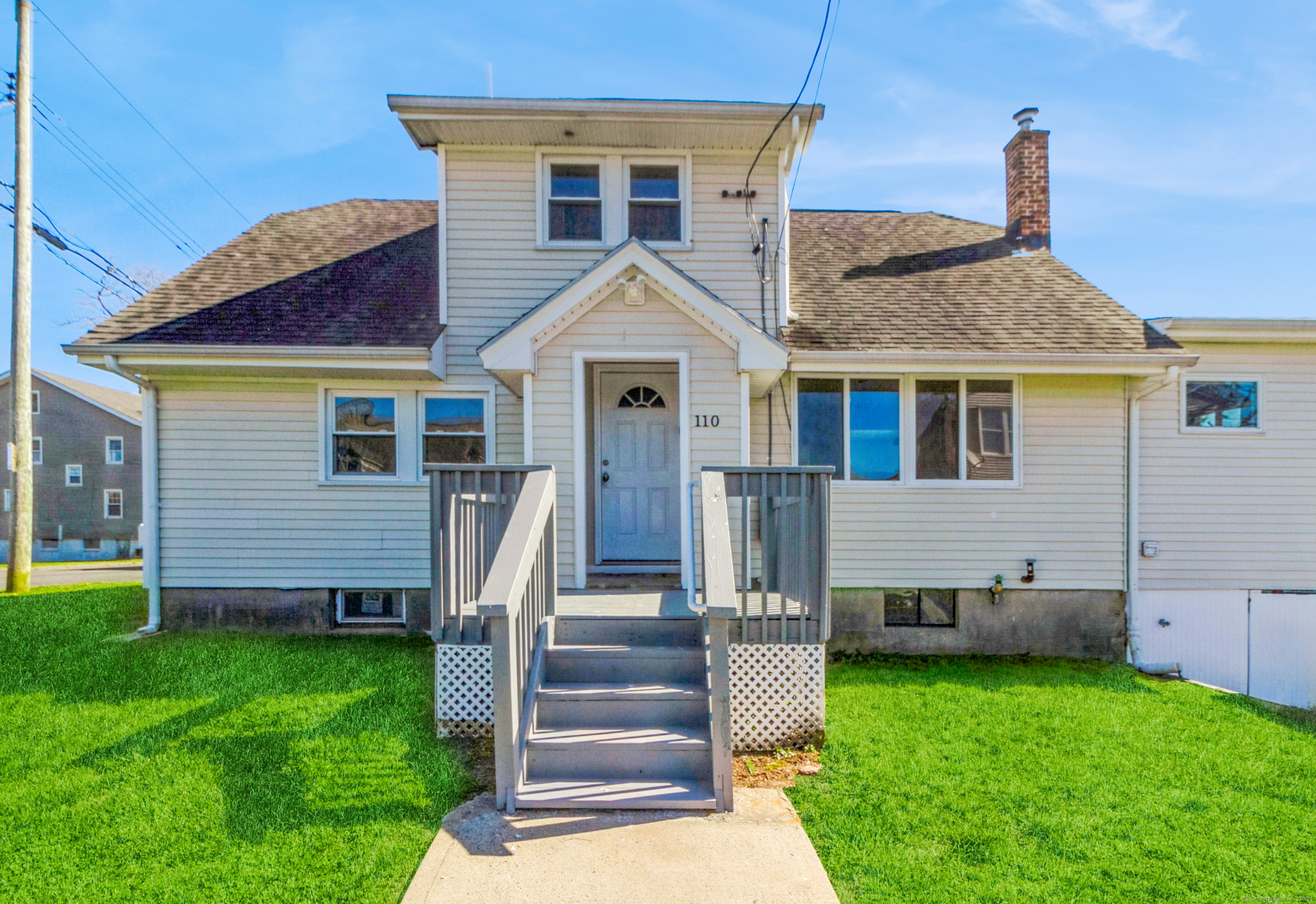 Photo 1 of 17 of 110 Bradford Avenue house