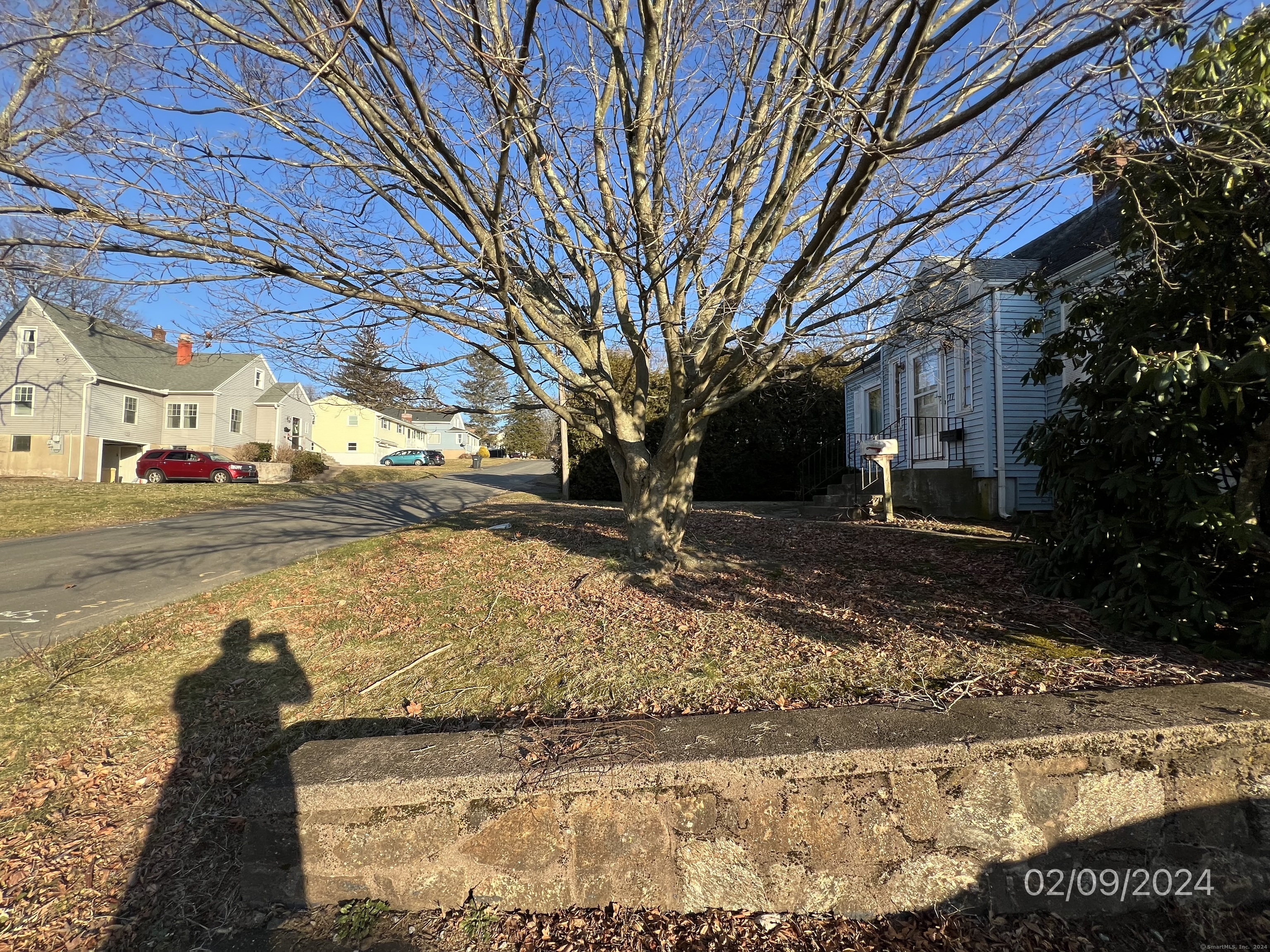 Photo 4 of 19 of 11 Esther Avenue house