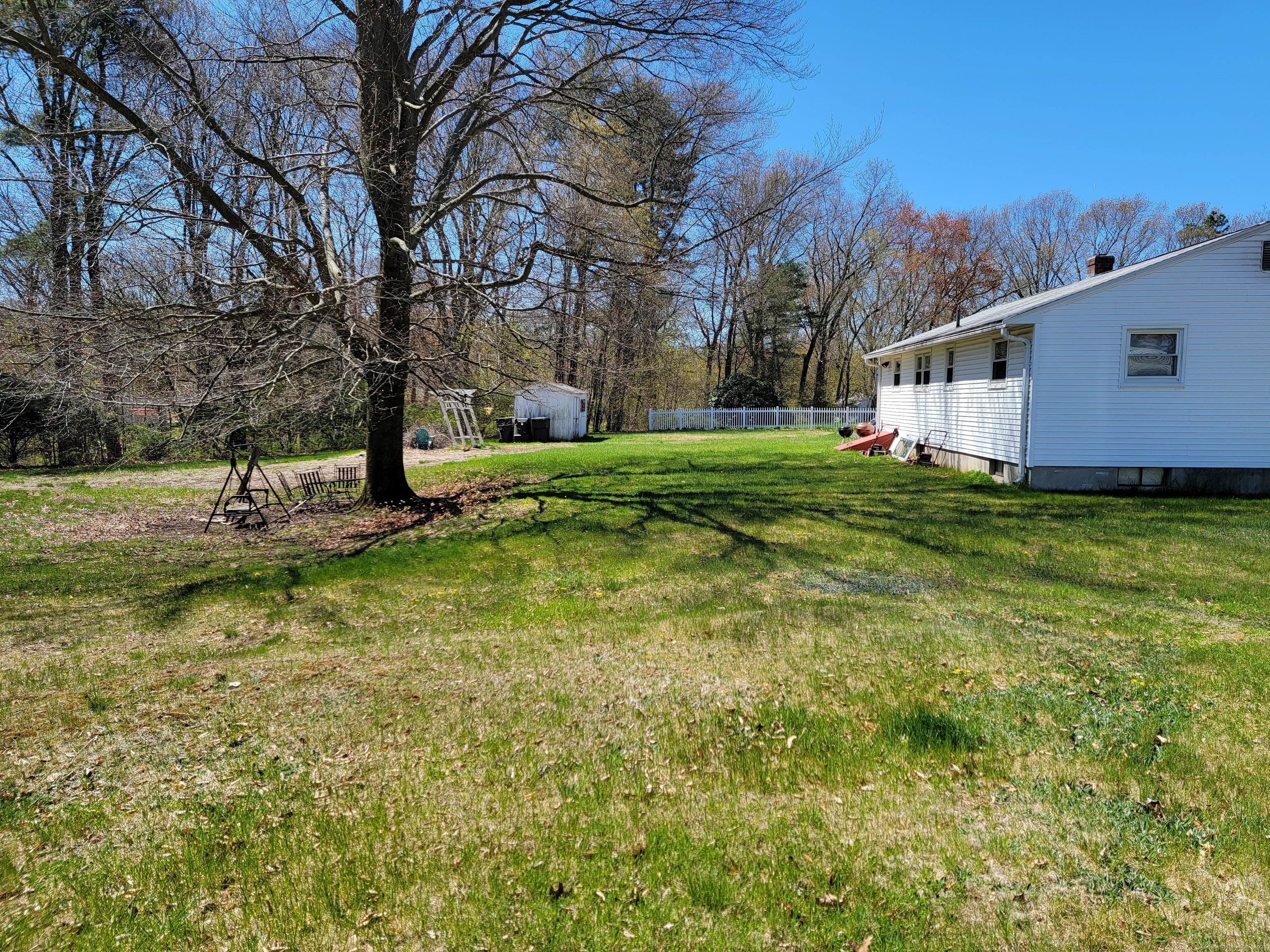 Photo 6 of 25 of 18 Marble Road house