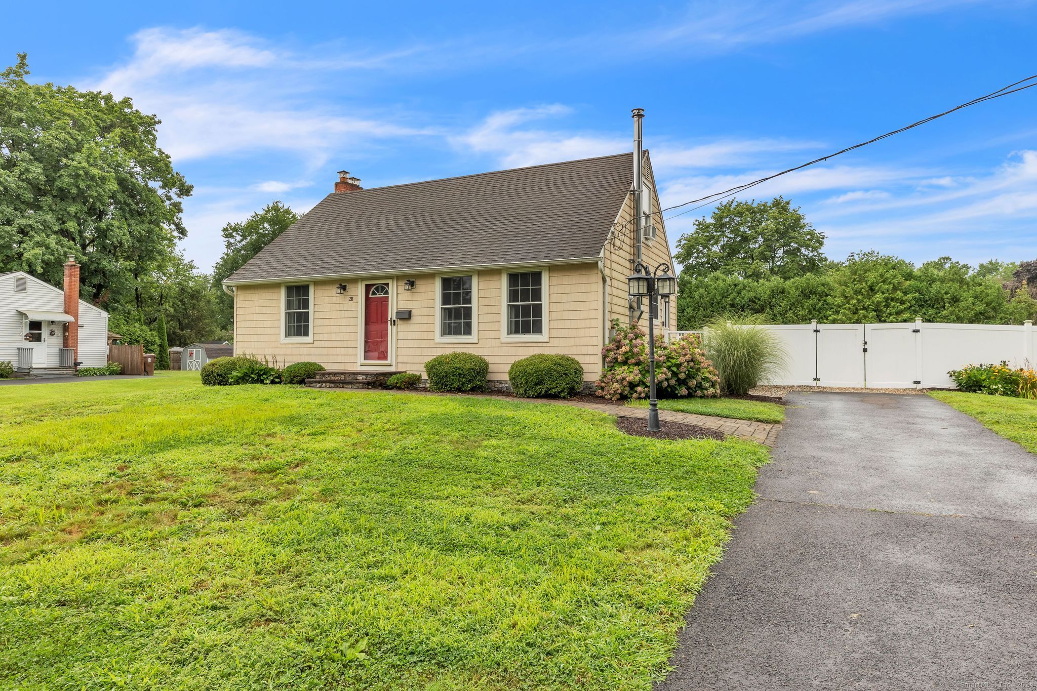 Photo 1 of 40 of 28 Windham Road house