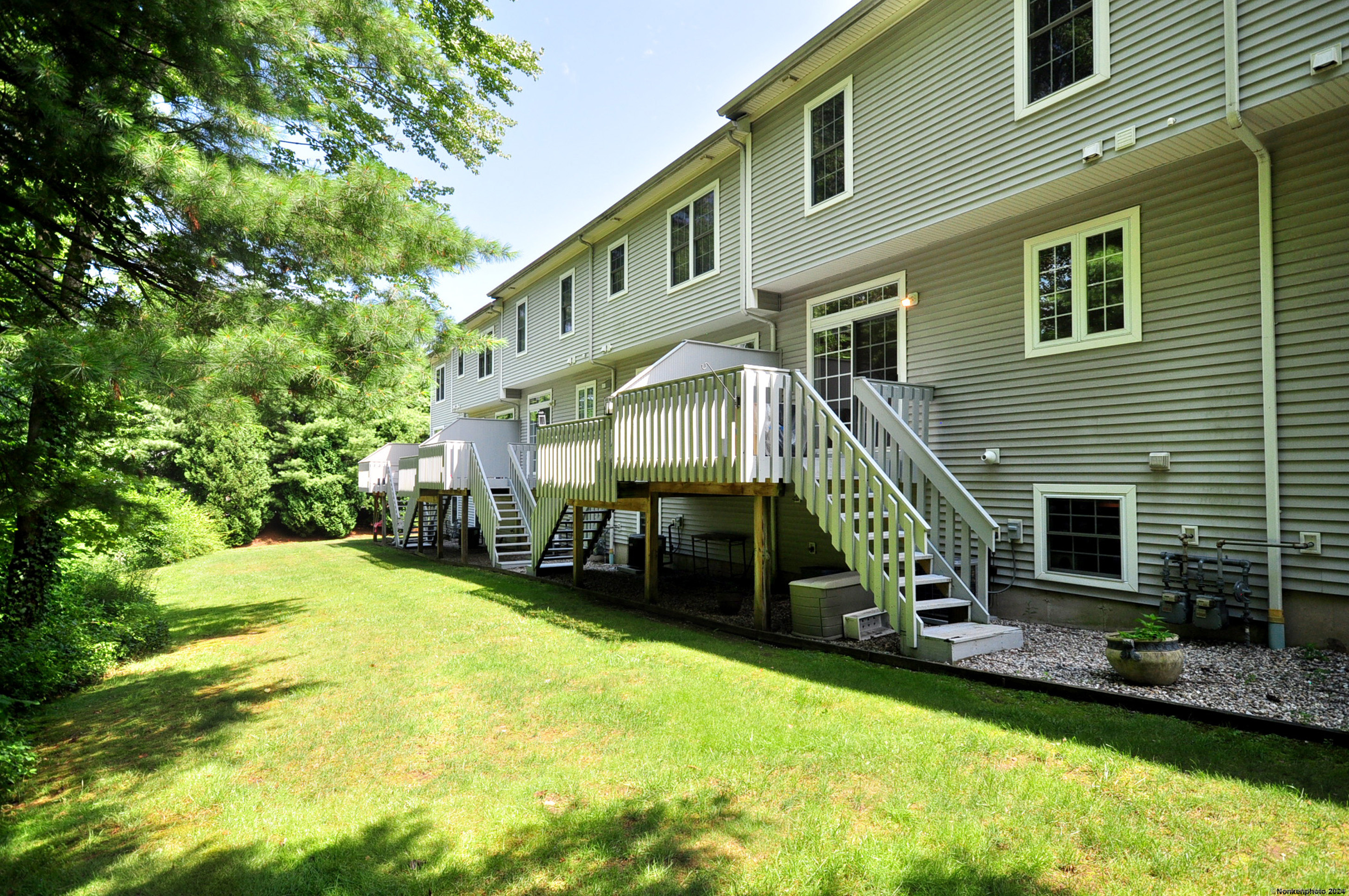 Photo 19 of 40 of 8 Partridge Lane 8 townhome