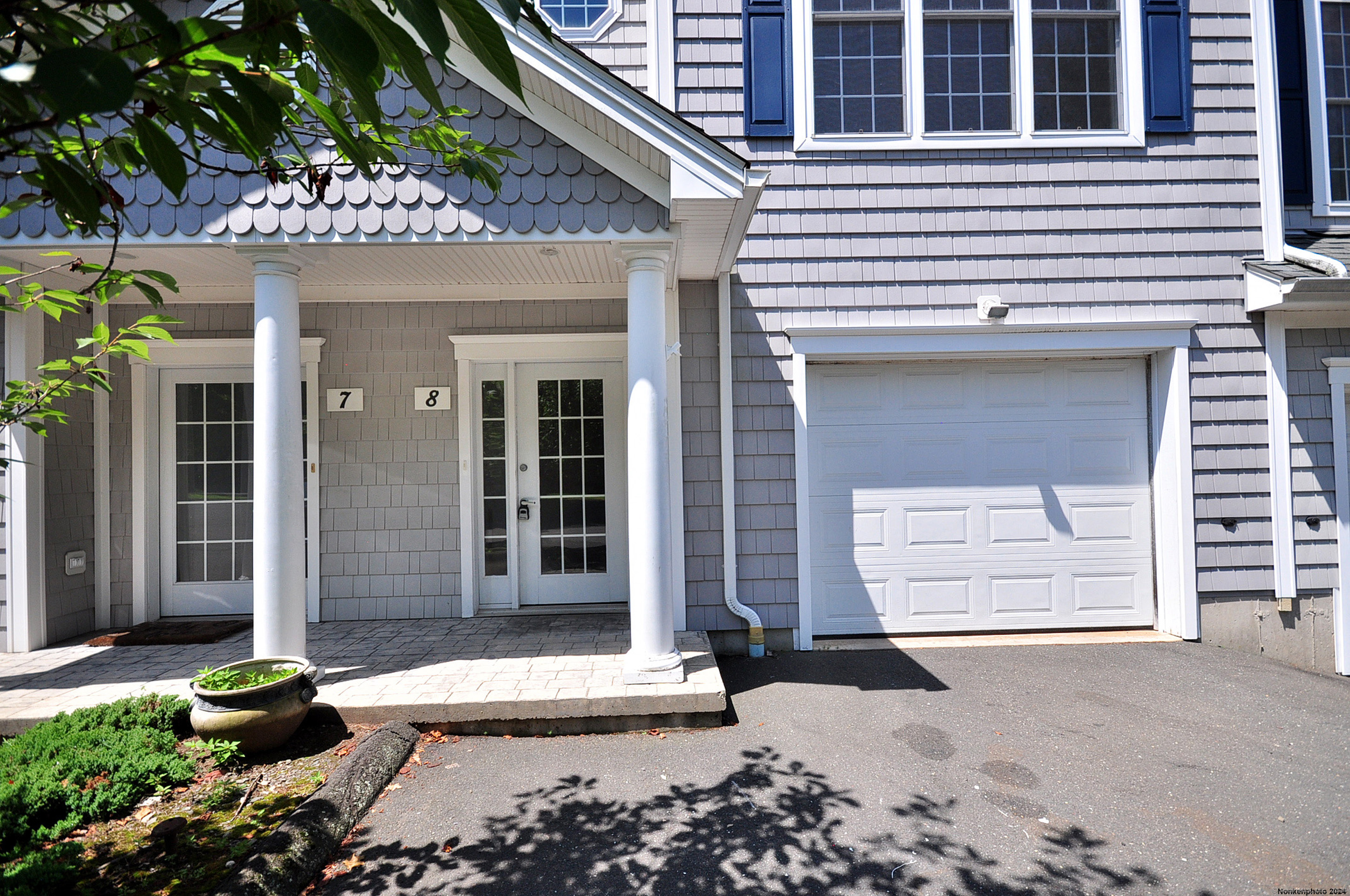 Photo 3 of 40 of 8 Partridge Lane 8 townhome