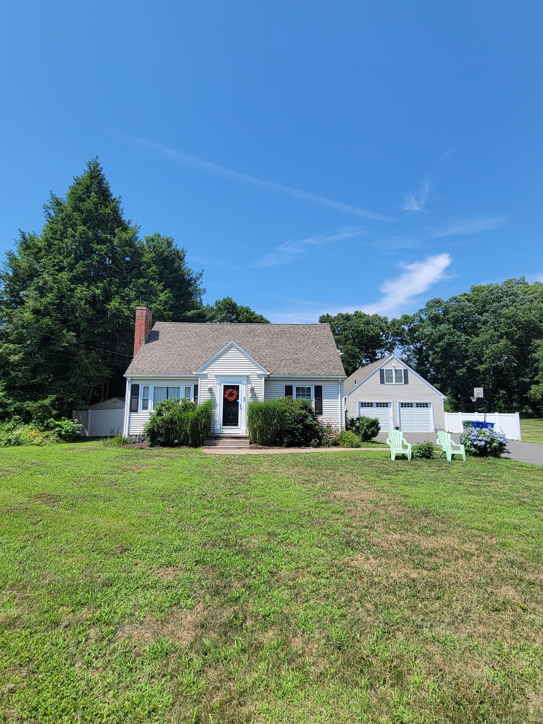 Photo 2 of 16 of 239 Great Swamp Road house