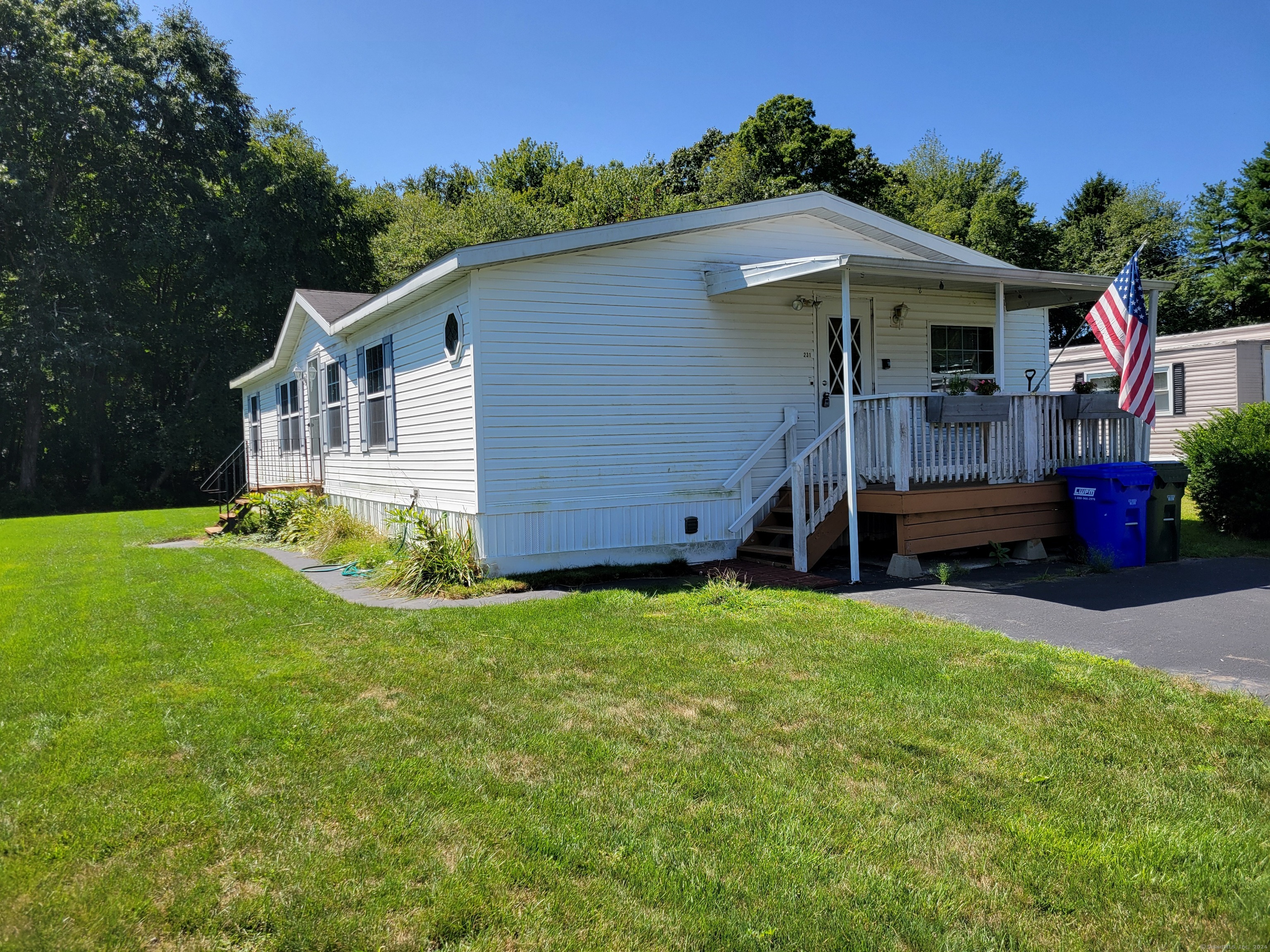 Photo 1 of 4 of 231 H Street mobile home