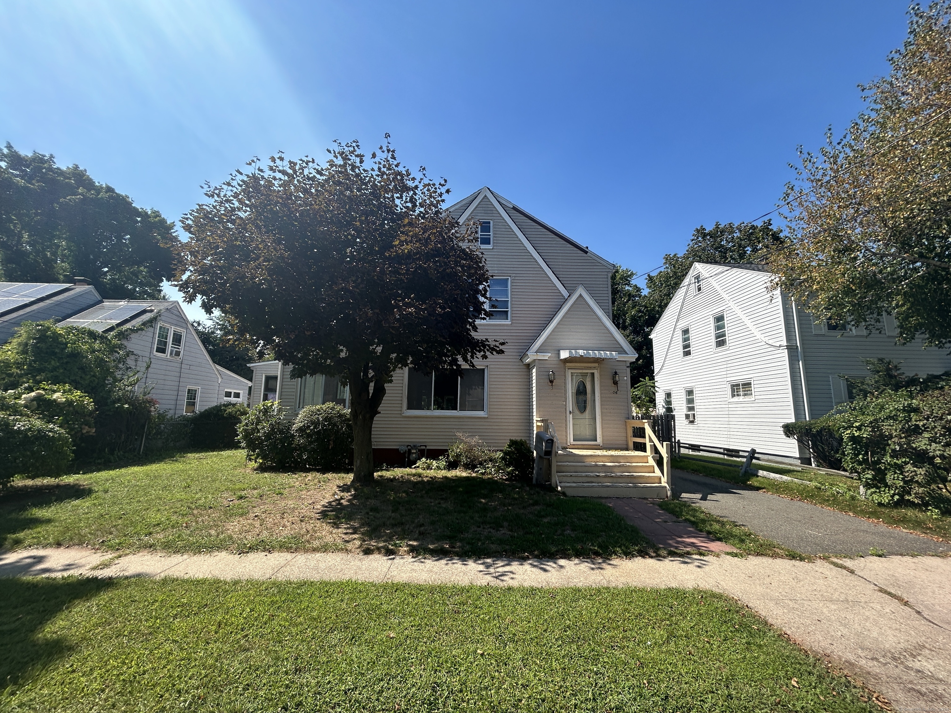 Photo 1 of 26 of 106 Elmer Avenue house