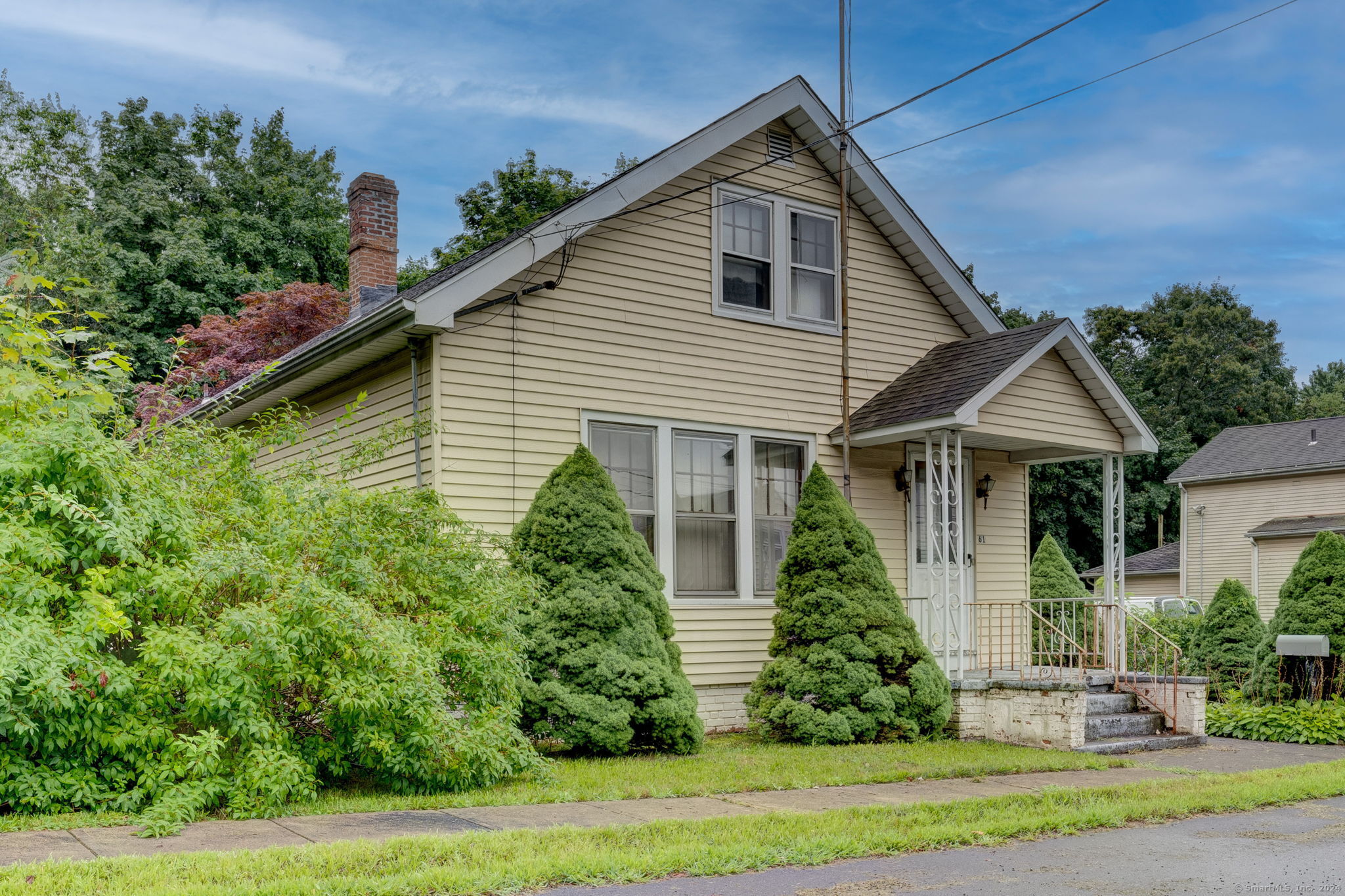 Photo 2 of 34 of 61 Hobson Avenue house