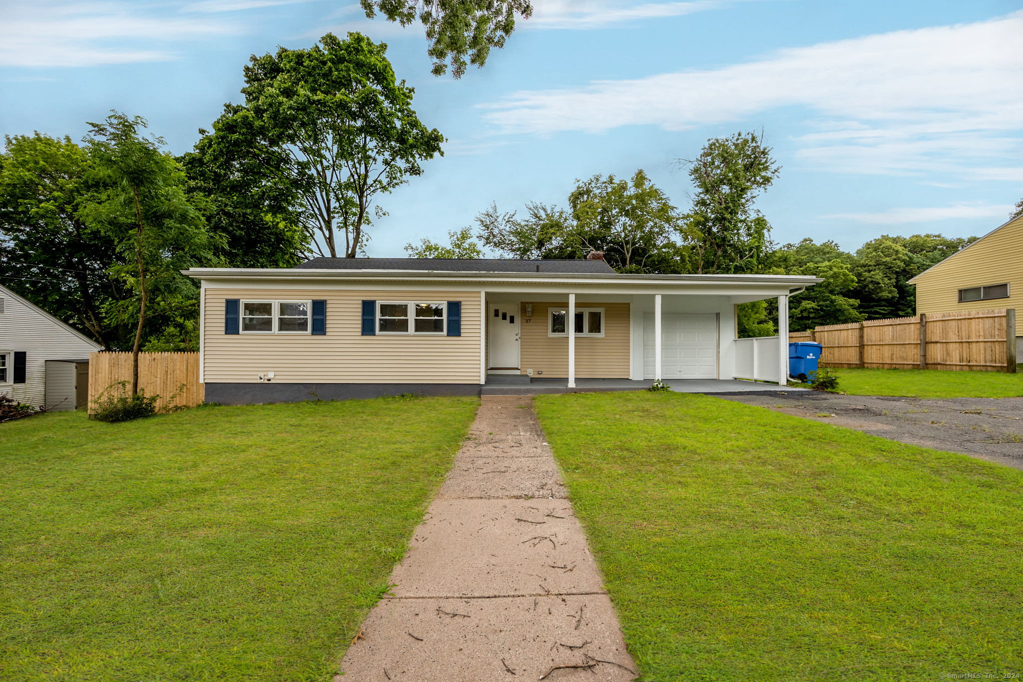 Photo 1 of 21 of 37 Castle Road house