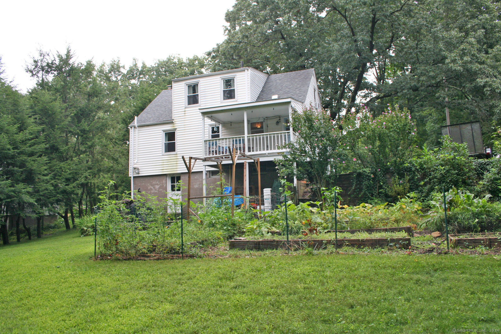 Photo 2 of 24 of 118 Greenwood Drive house