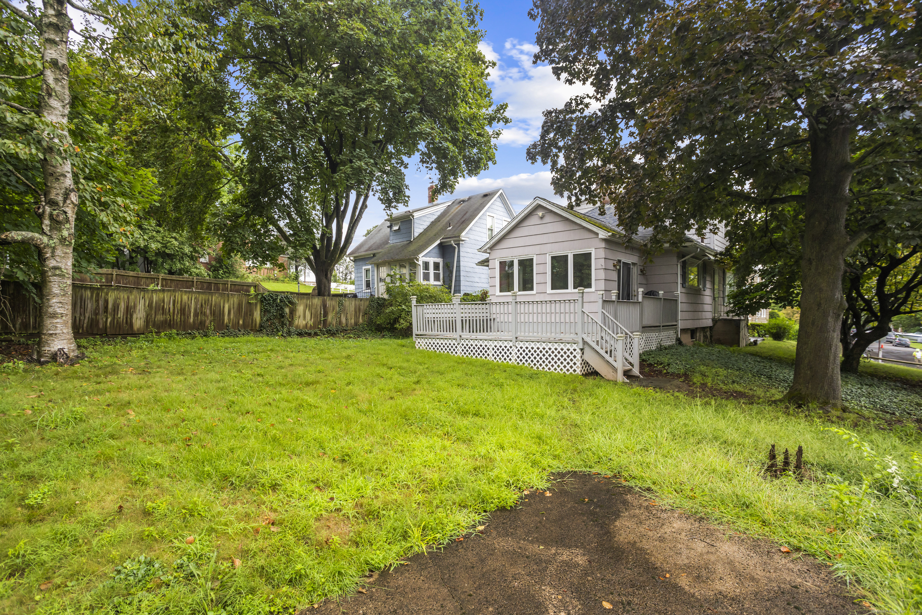 Photo 5 of 19 of 86 Highland Avenue house