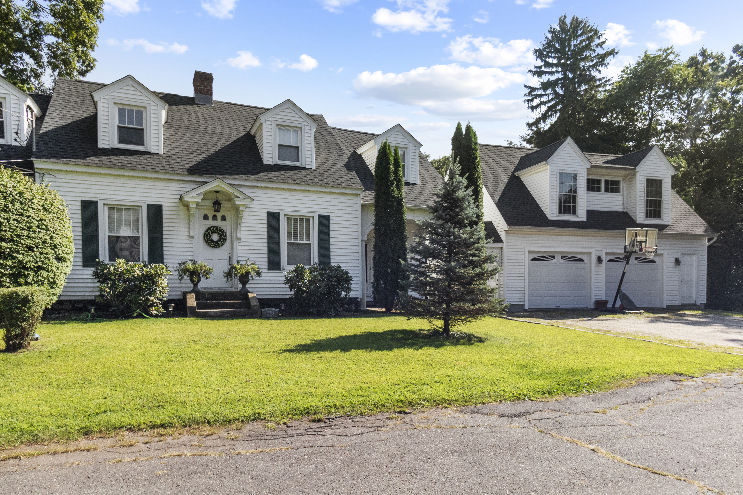 Photo 1 of 1 of 133 1/2 Steinmann Avenue house