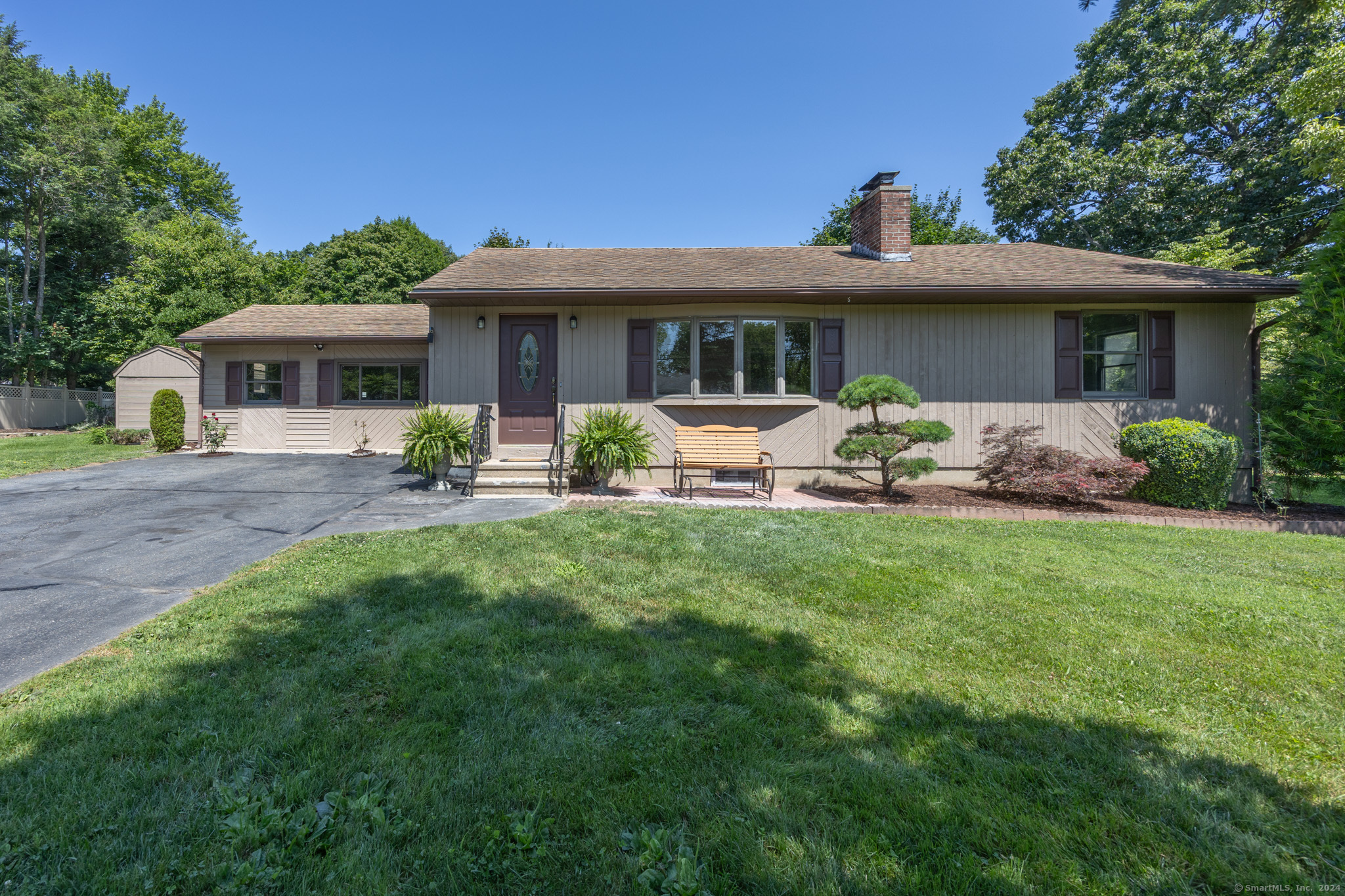 Photo 1 of 27 of 90 Saint Joseph Avenue house