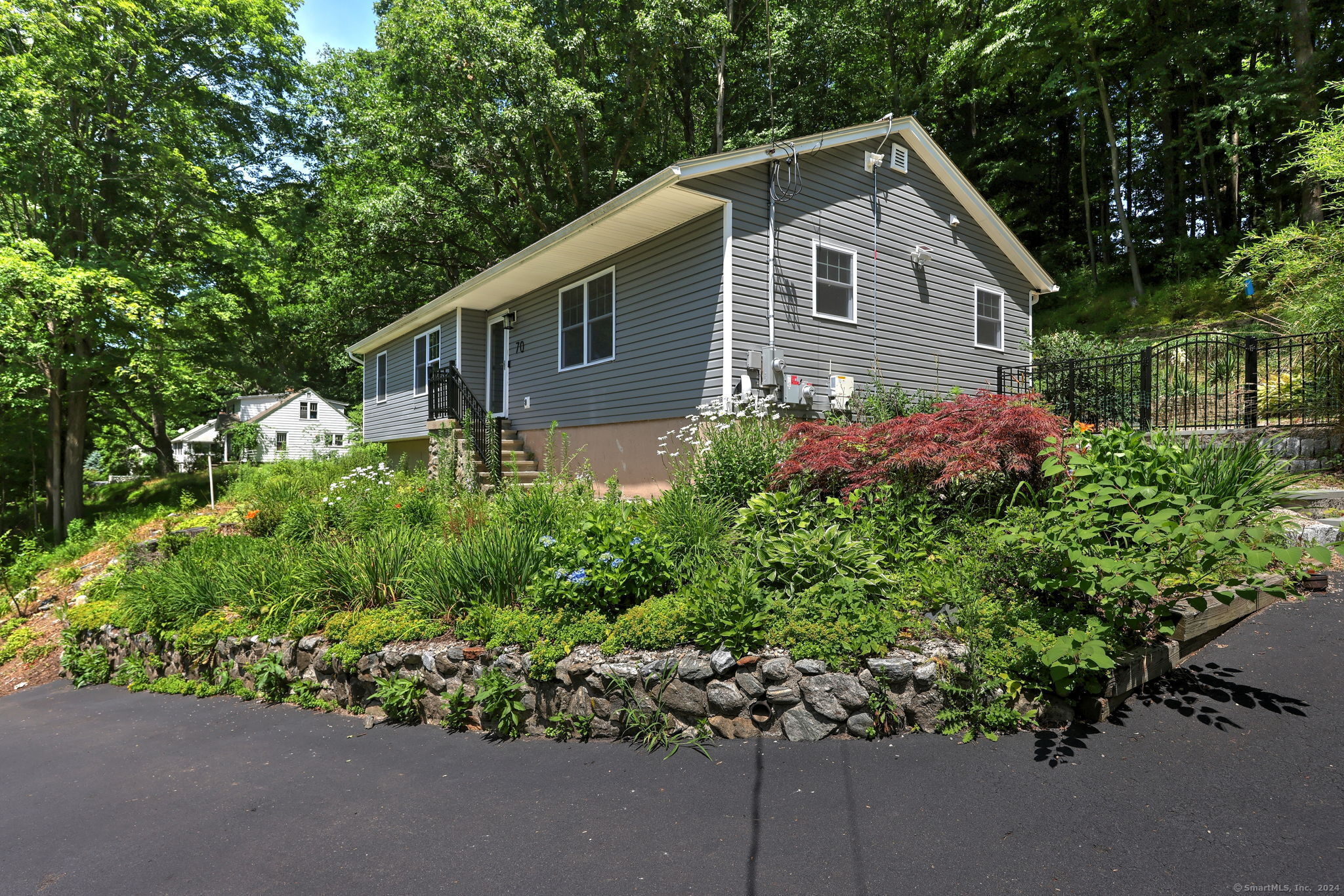 Photo 2 of 40 of 70 Steinmann Avenue house