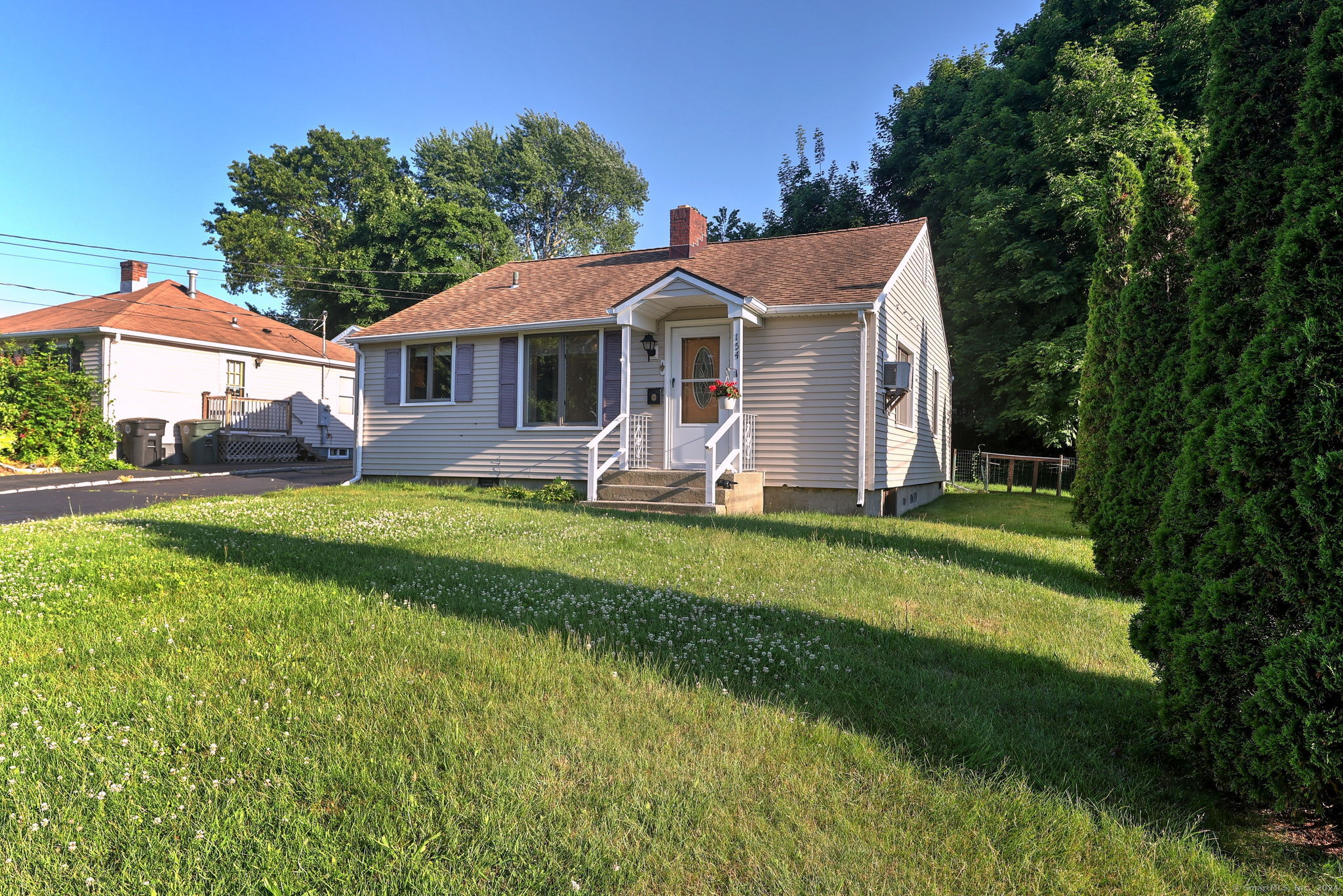 Photo 1 of 22 of 154 Yale Avenue house