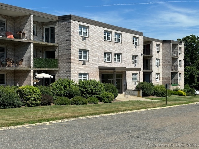 Photo 1 of 14 of 300 MEADOWSIDE Road APT 206 condo