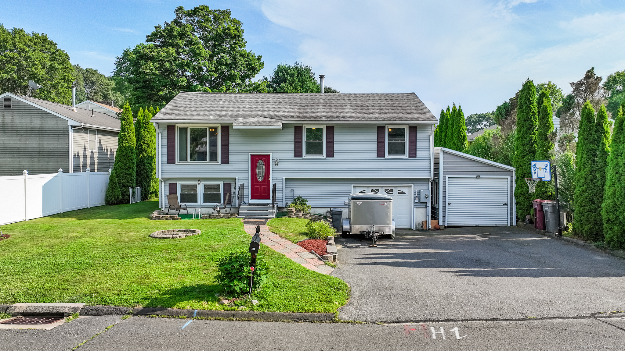 Photo 1 of 37 of 89 Celentano Drive house