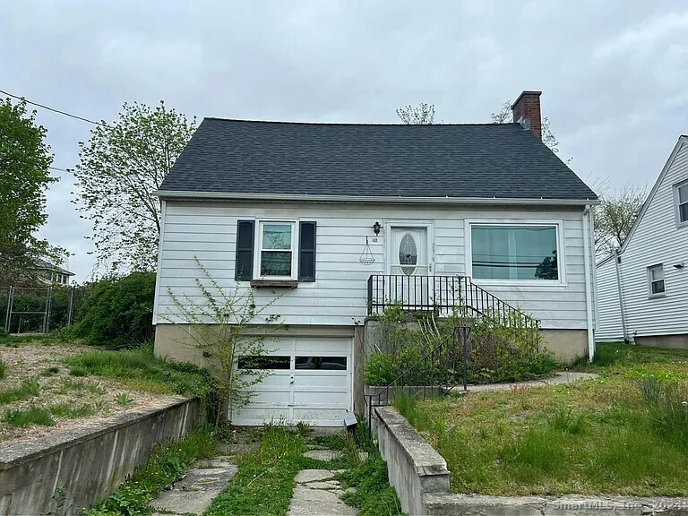 Photo 1 of 3 of 62 Goodyear Avenue house