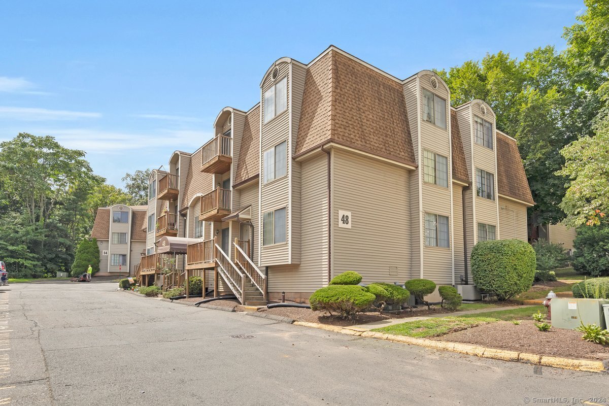 Photo 1 of 13 of 48 North Mountain Road 102 condo