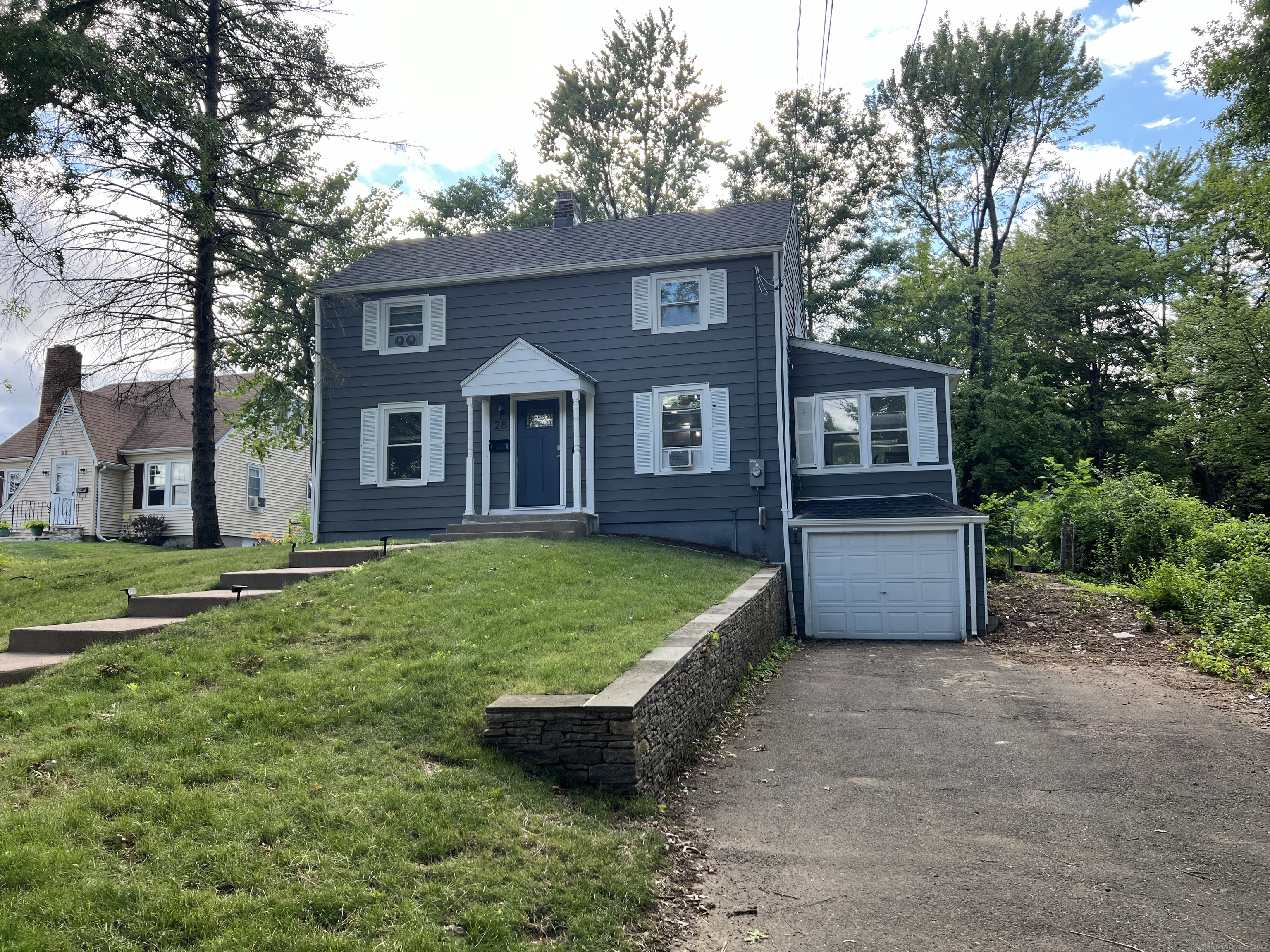 Photo 1 of 18 of 28 Hartford Avenue house