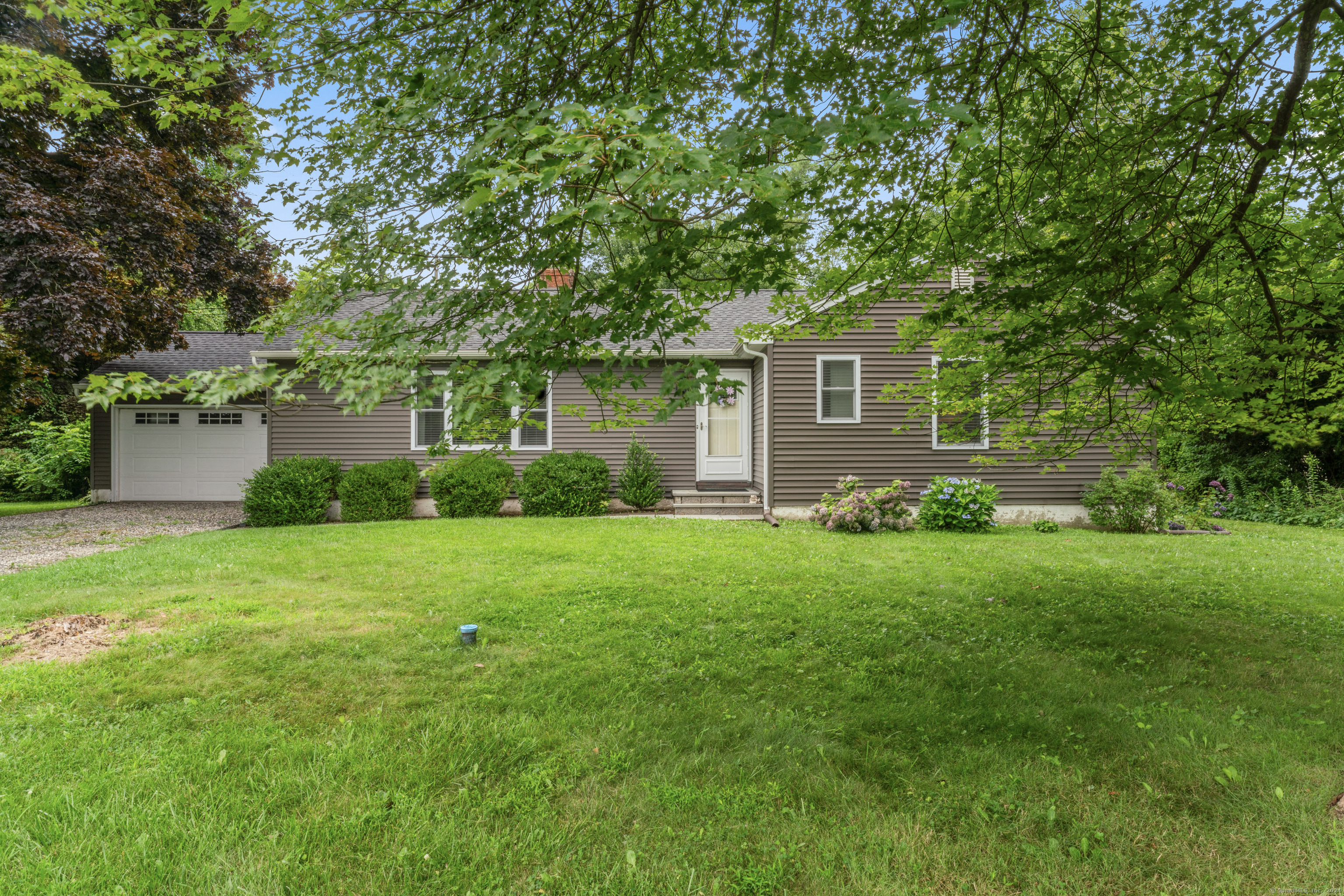 Photo 1 of 29 of 10 Knollwood Drive house