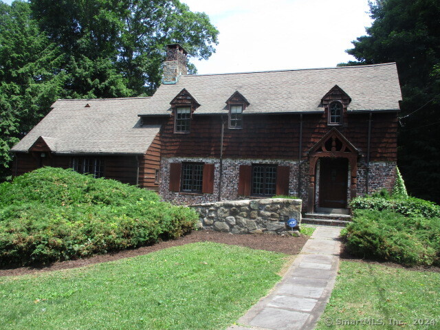 Photo 2 of 23 of 90 Tokeneke Drive house