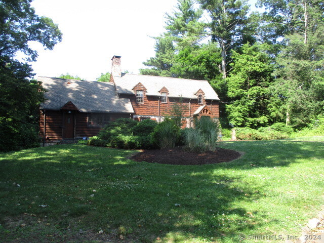 Photo 3 of 23 of 90 Tokeneke Drive house