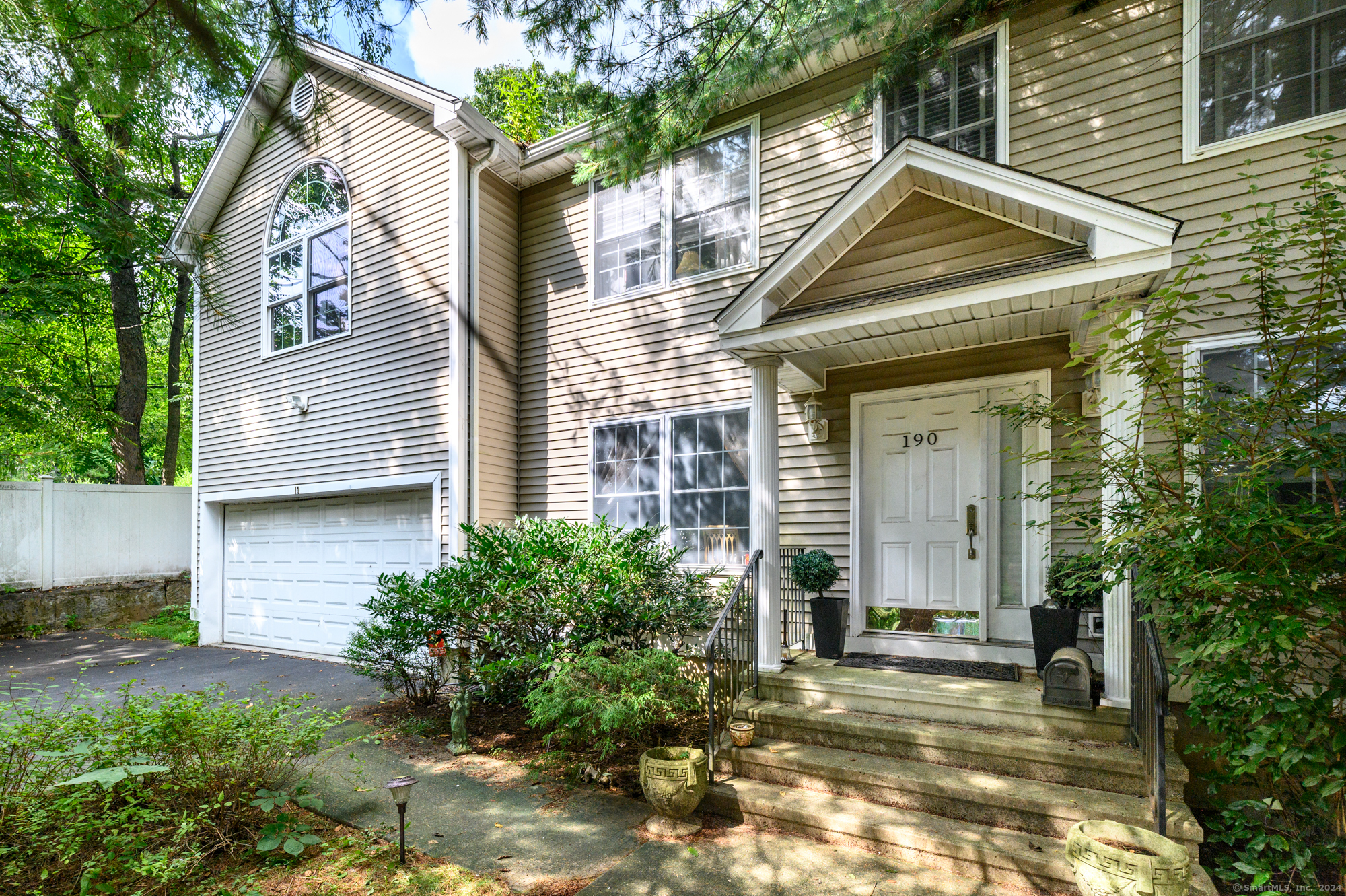 Photo 1 of 14 of 190 New Canaan Avenue house