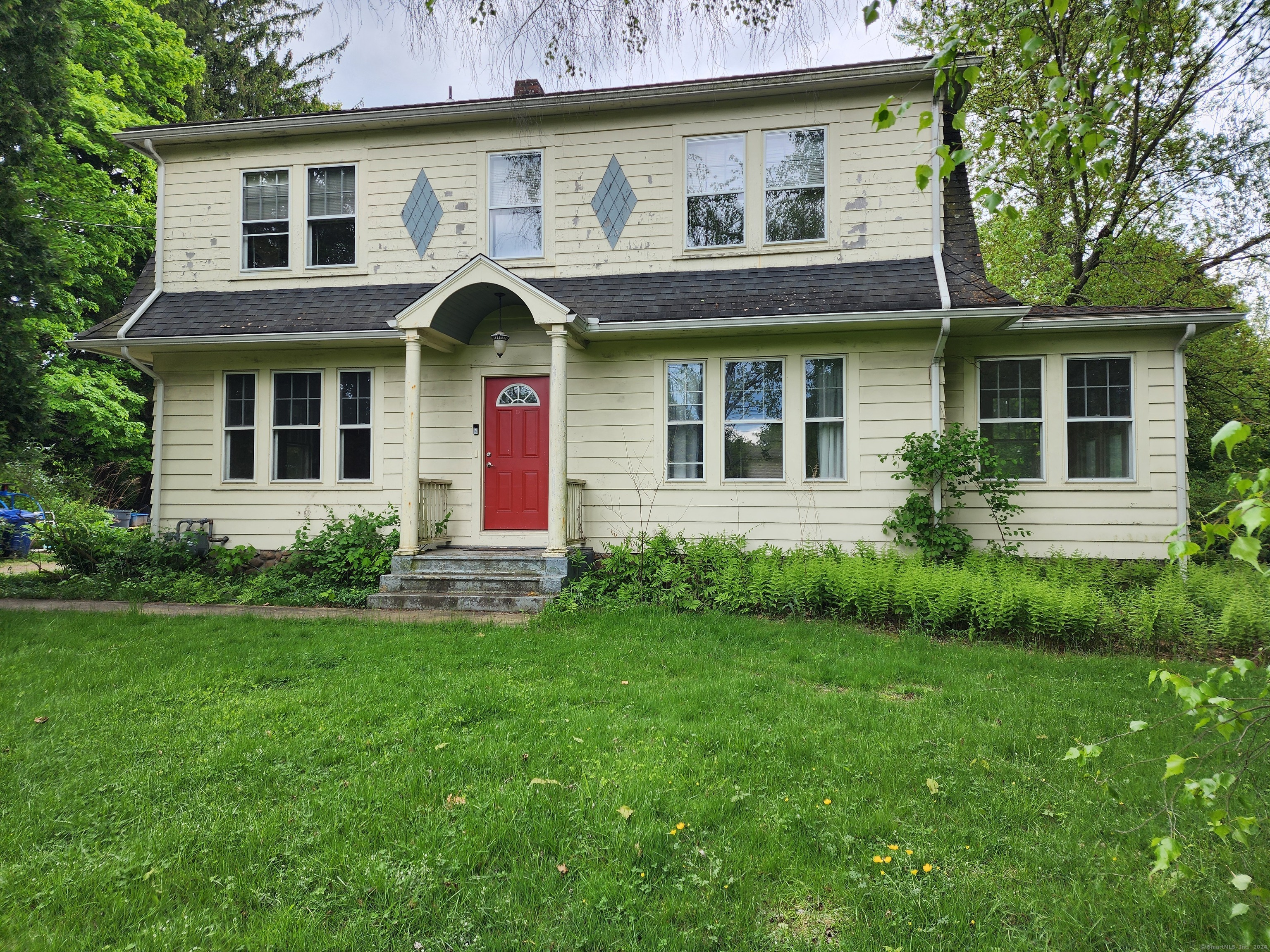 Photo 1 of 24 of 208 Derby Avenue house