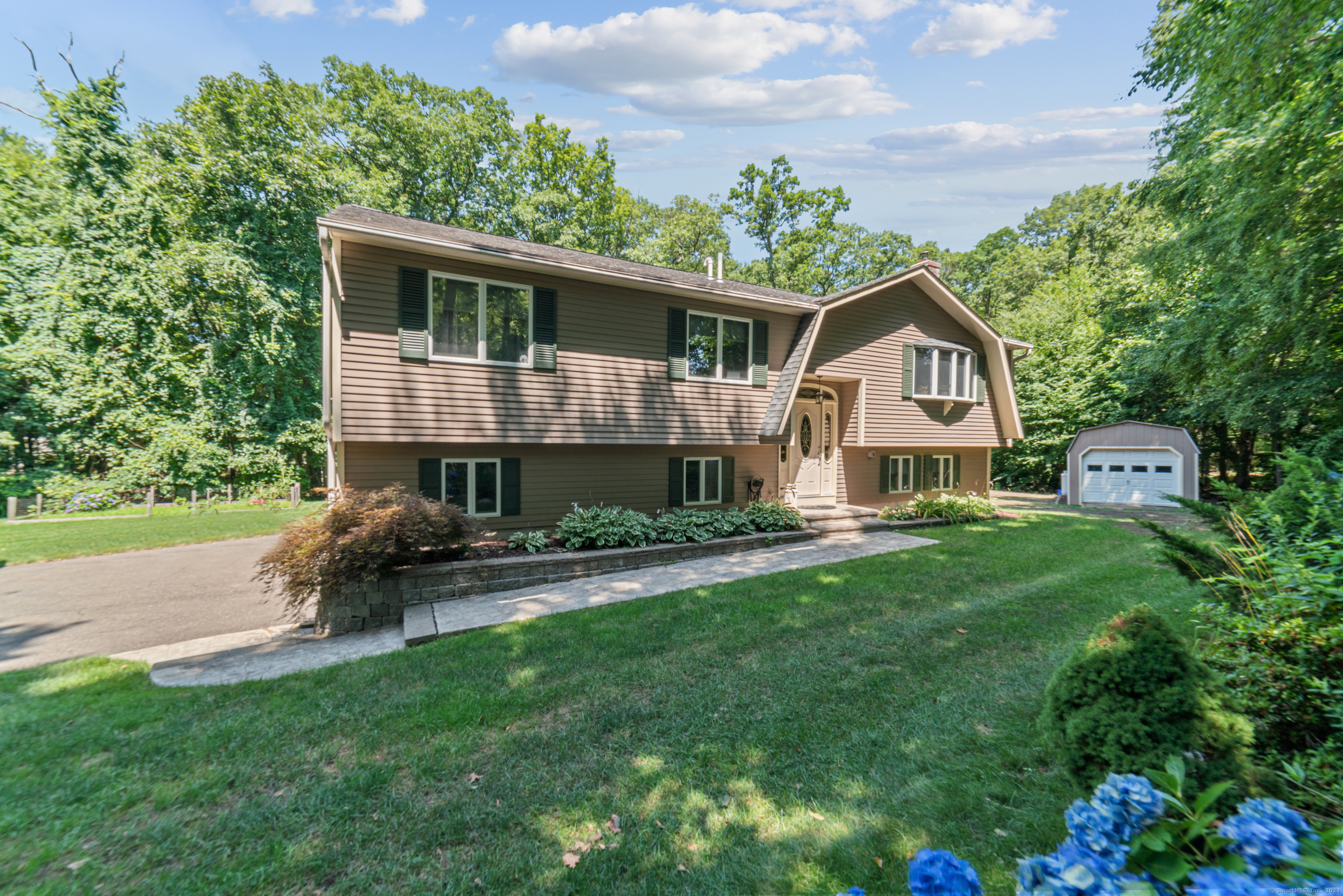 Photo 2 of 31 of 22 Rolling Hills Drive house