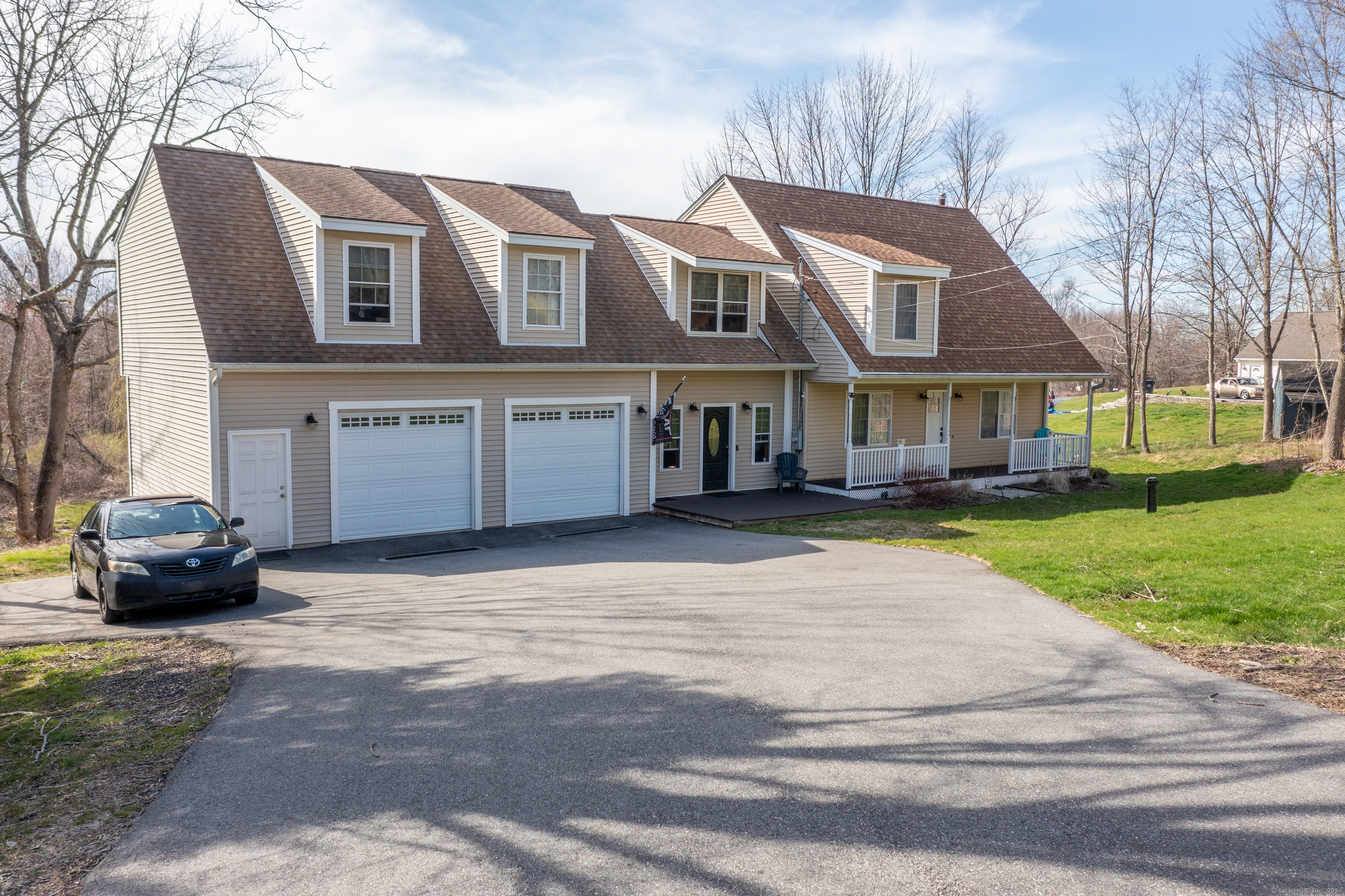 Photo 6 of 40 of 347 Gendron Road house