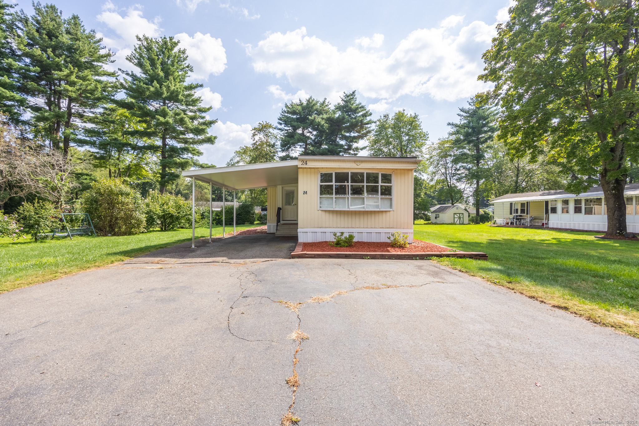 Photo 2 of 23 of 24 Red Oak Drive mobile home