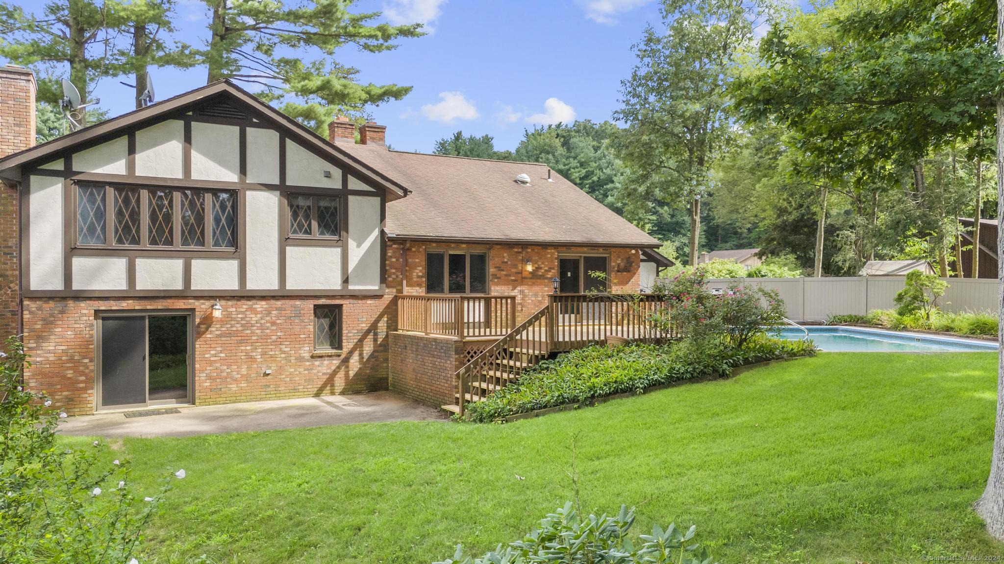 Photo 6 of 40 of 22 Quail Hollow Drive house