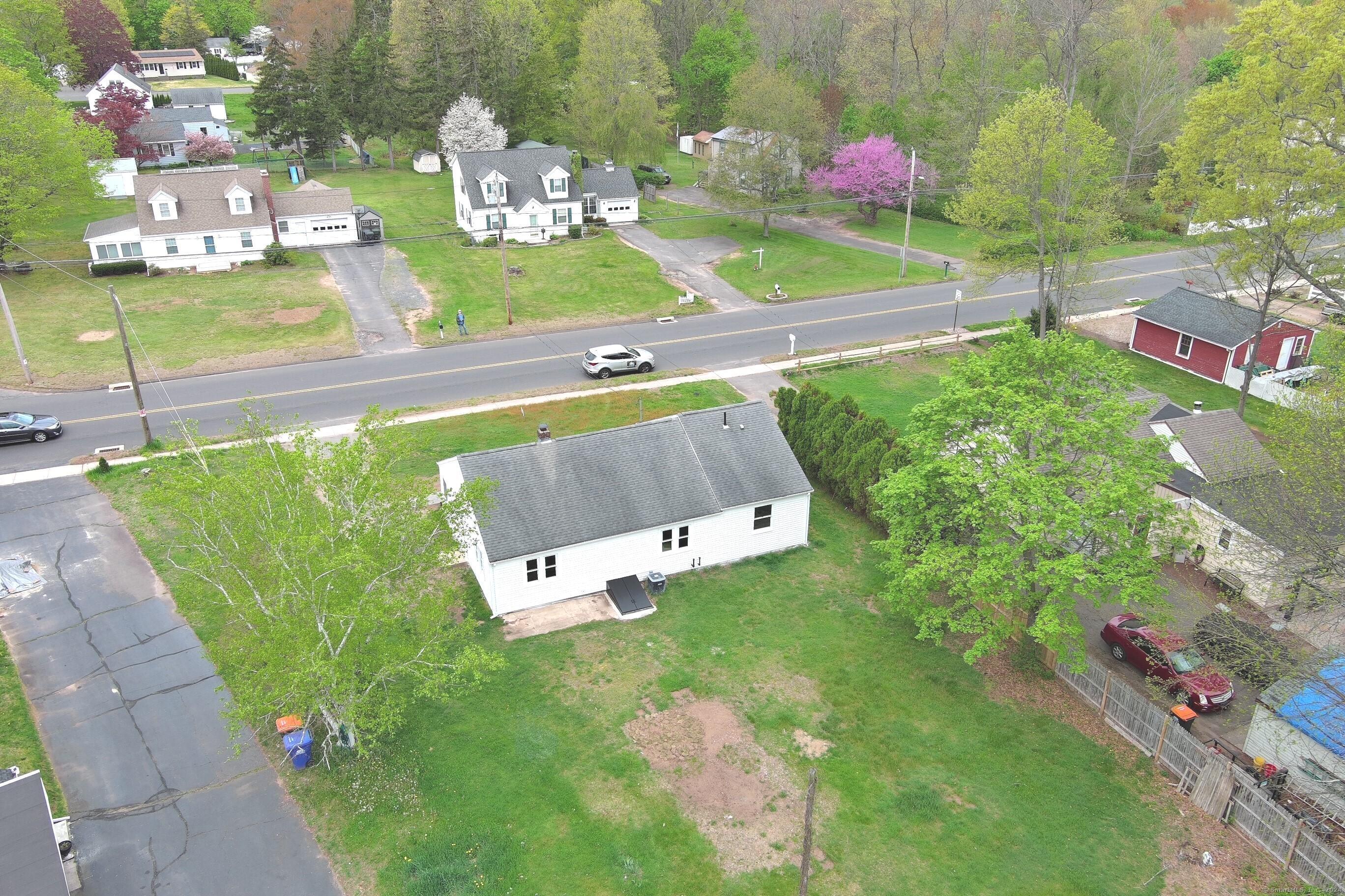 Photo 19 of 35 of 1019 Old Turnpike Road house