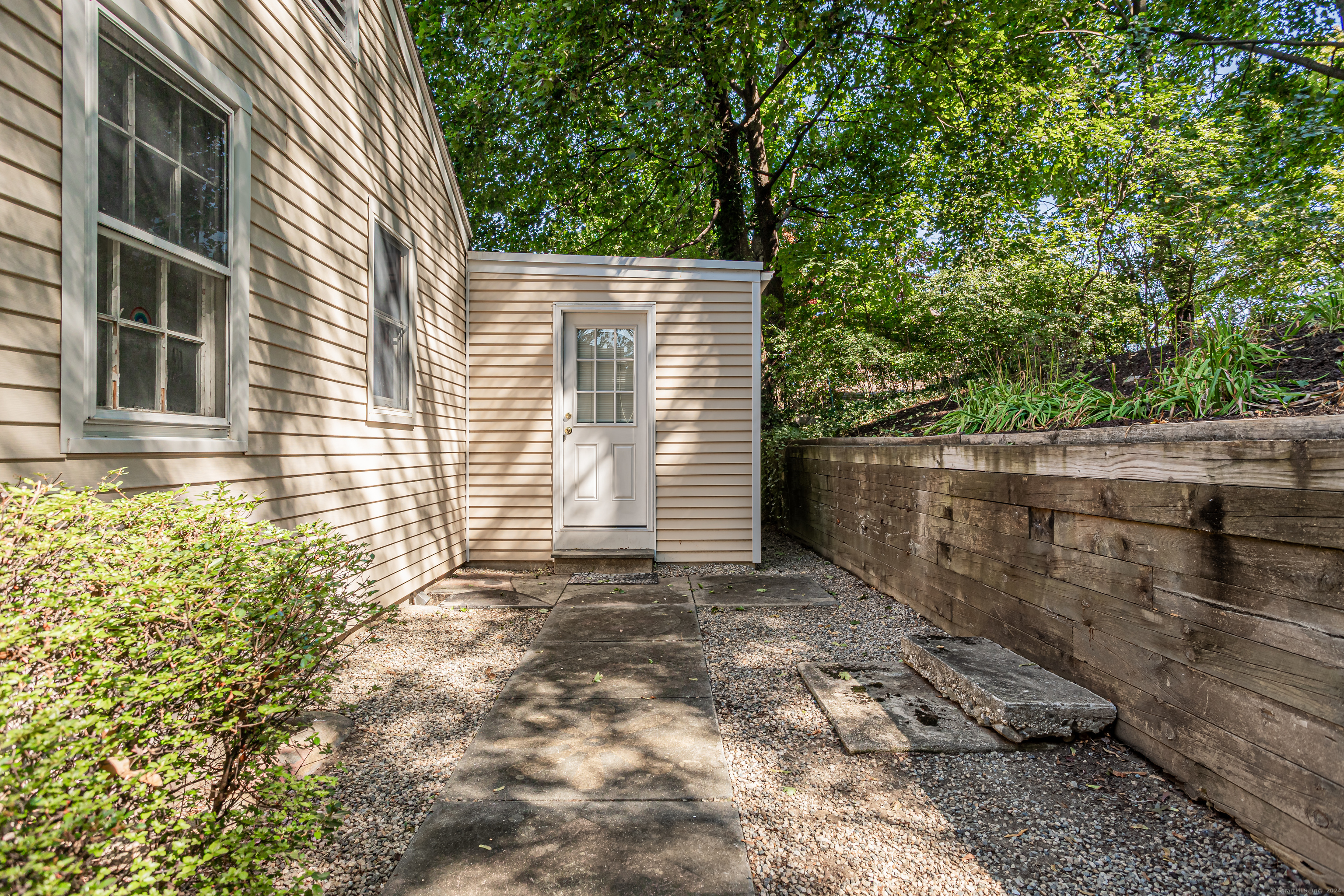 Photo 22 of 25 of 53 Derwen Street house