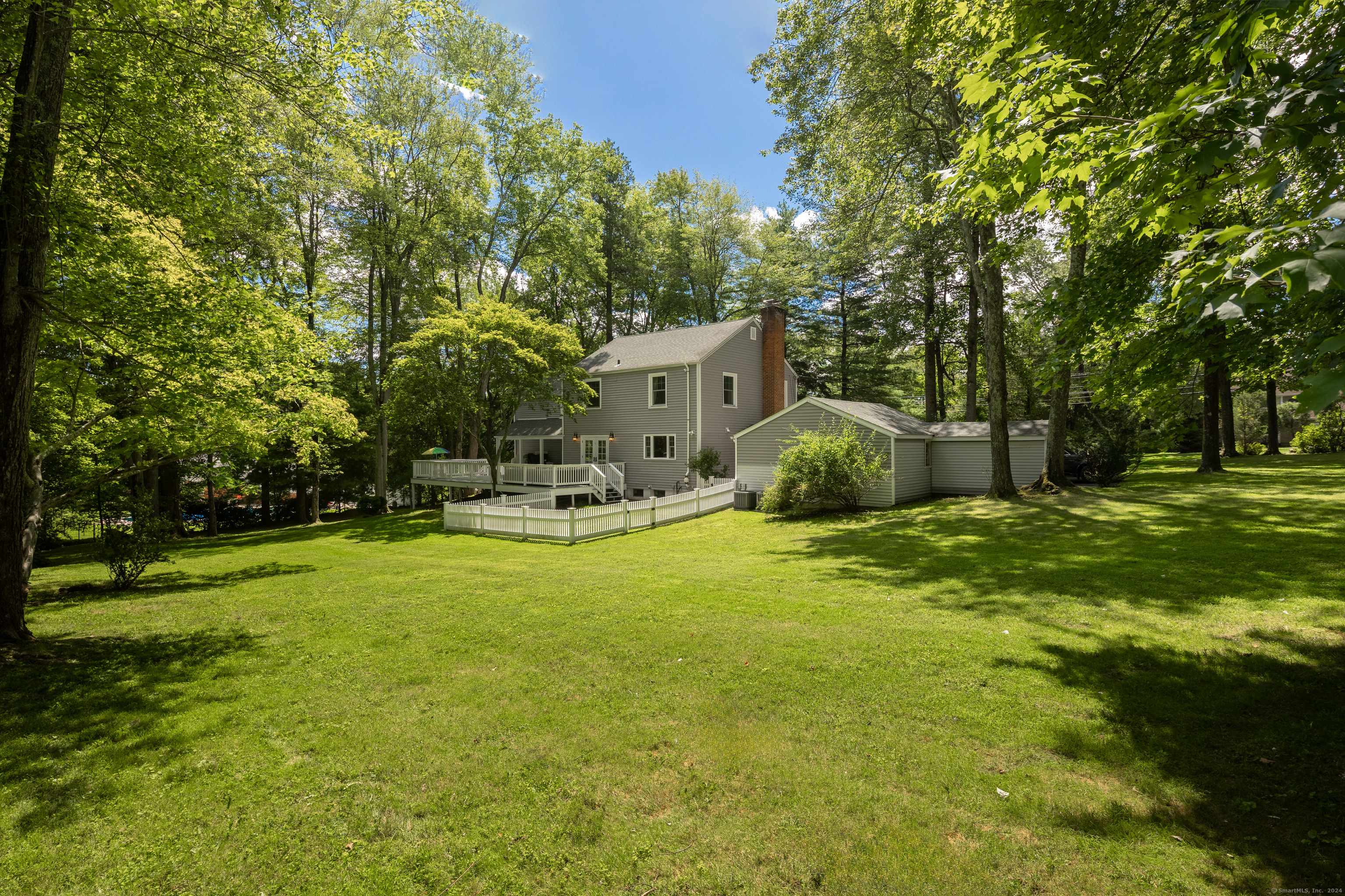 Photo 5 of 35 of 295 Roxbury Road house