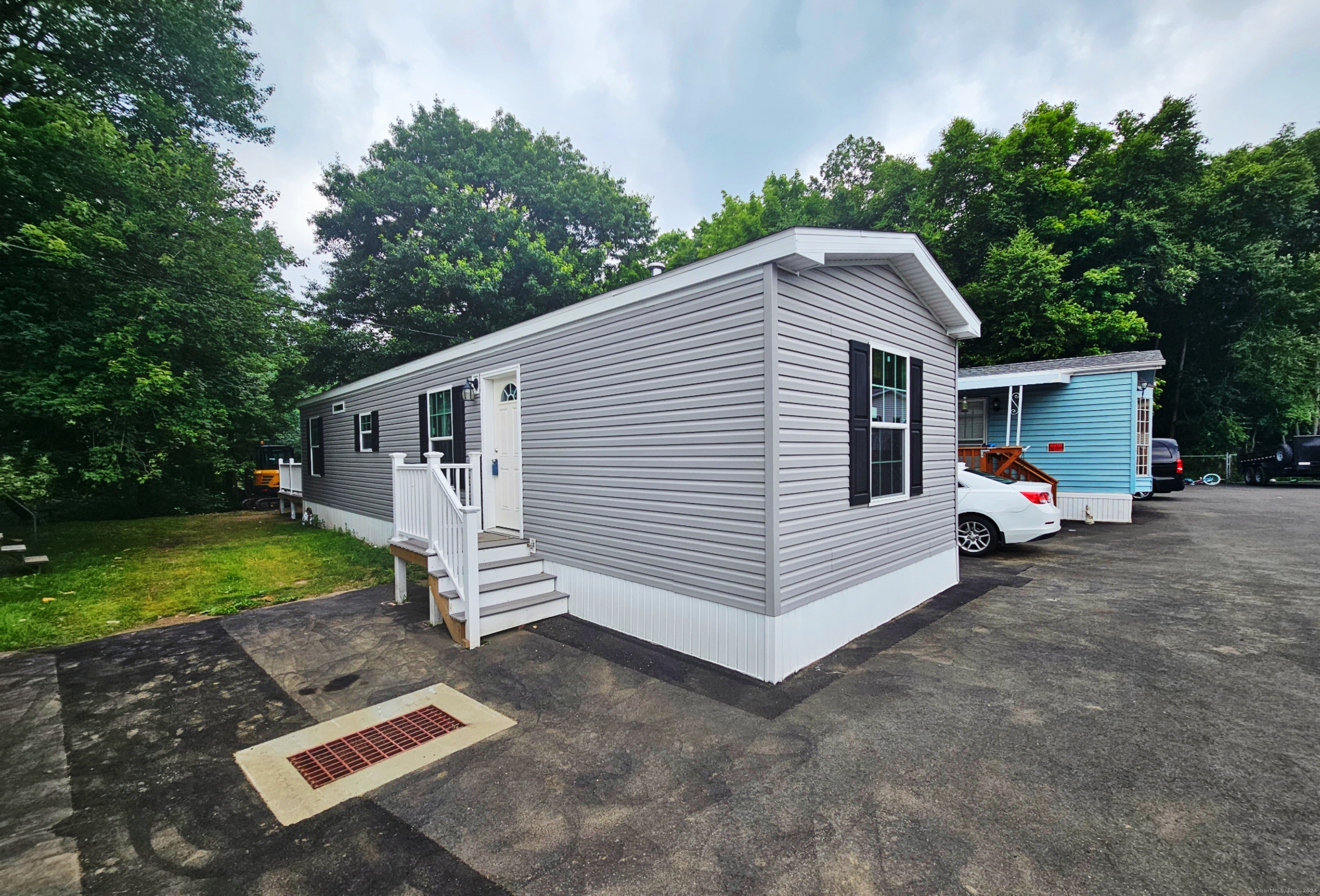 Photo 9 of 10 of 1402 Waterbury Road 4 mobile home