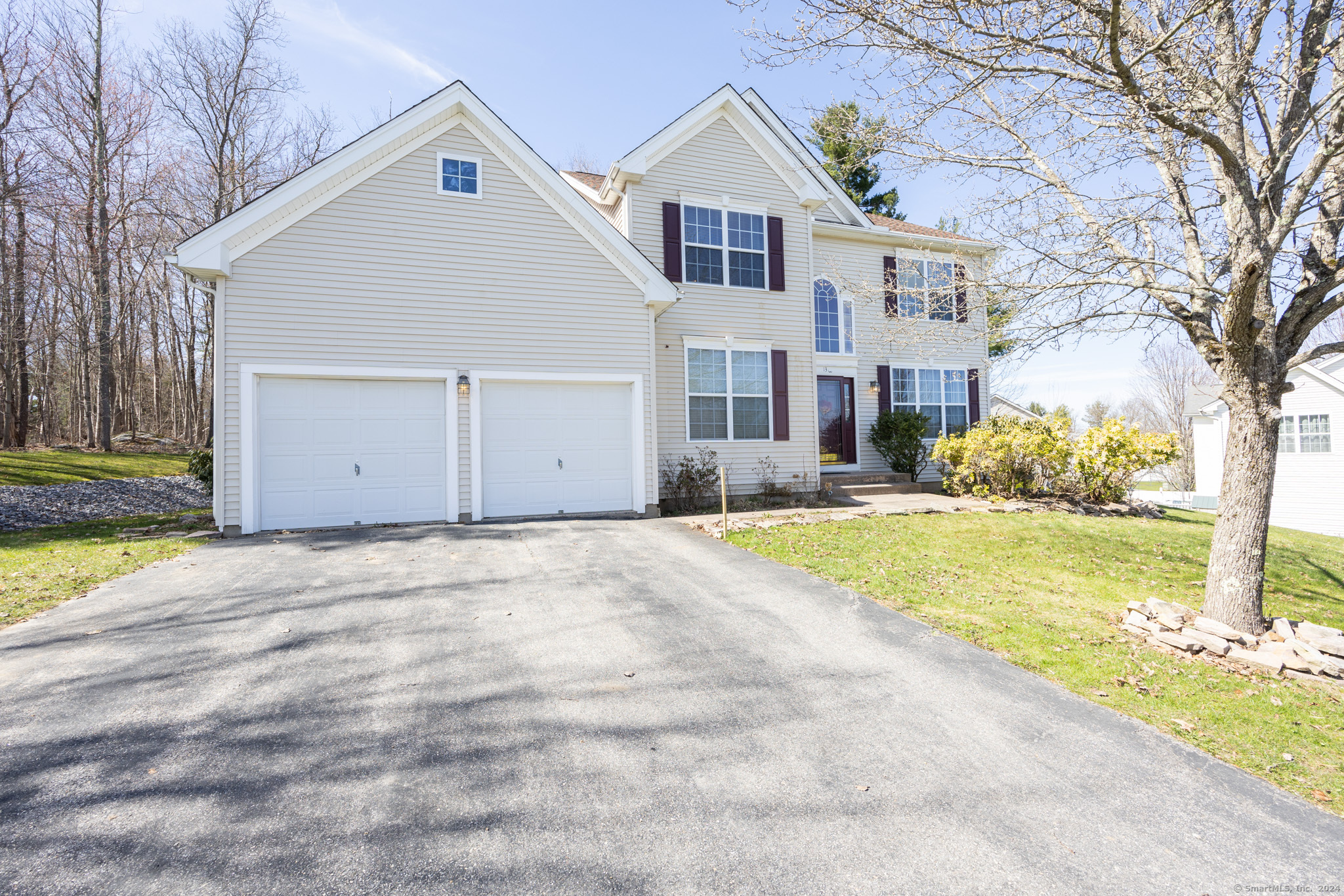 Photo 1 of 31 of 133 Hillandale Boulevard house