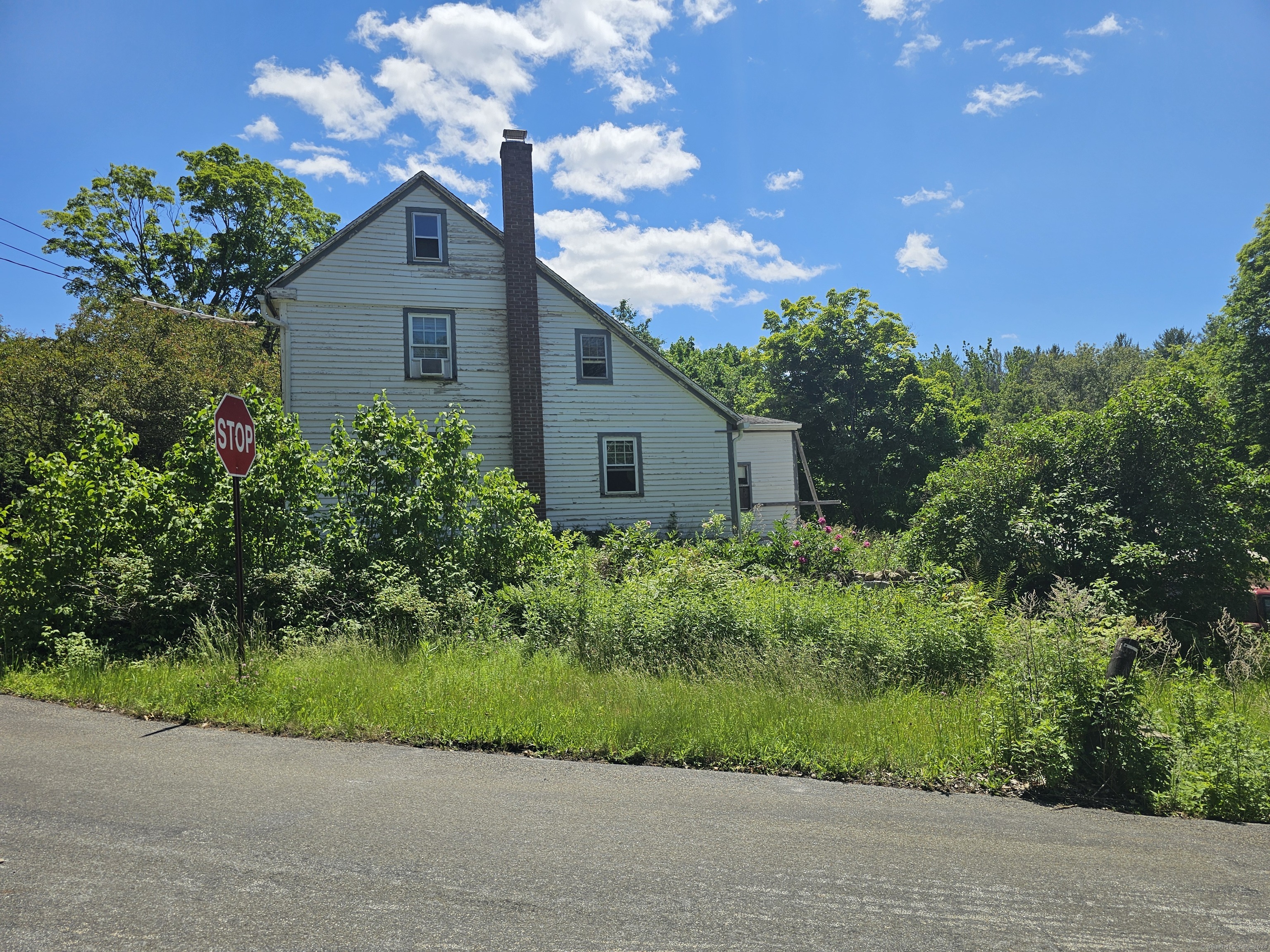 Photo 3 of 4 of 1269 University Drive house