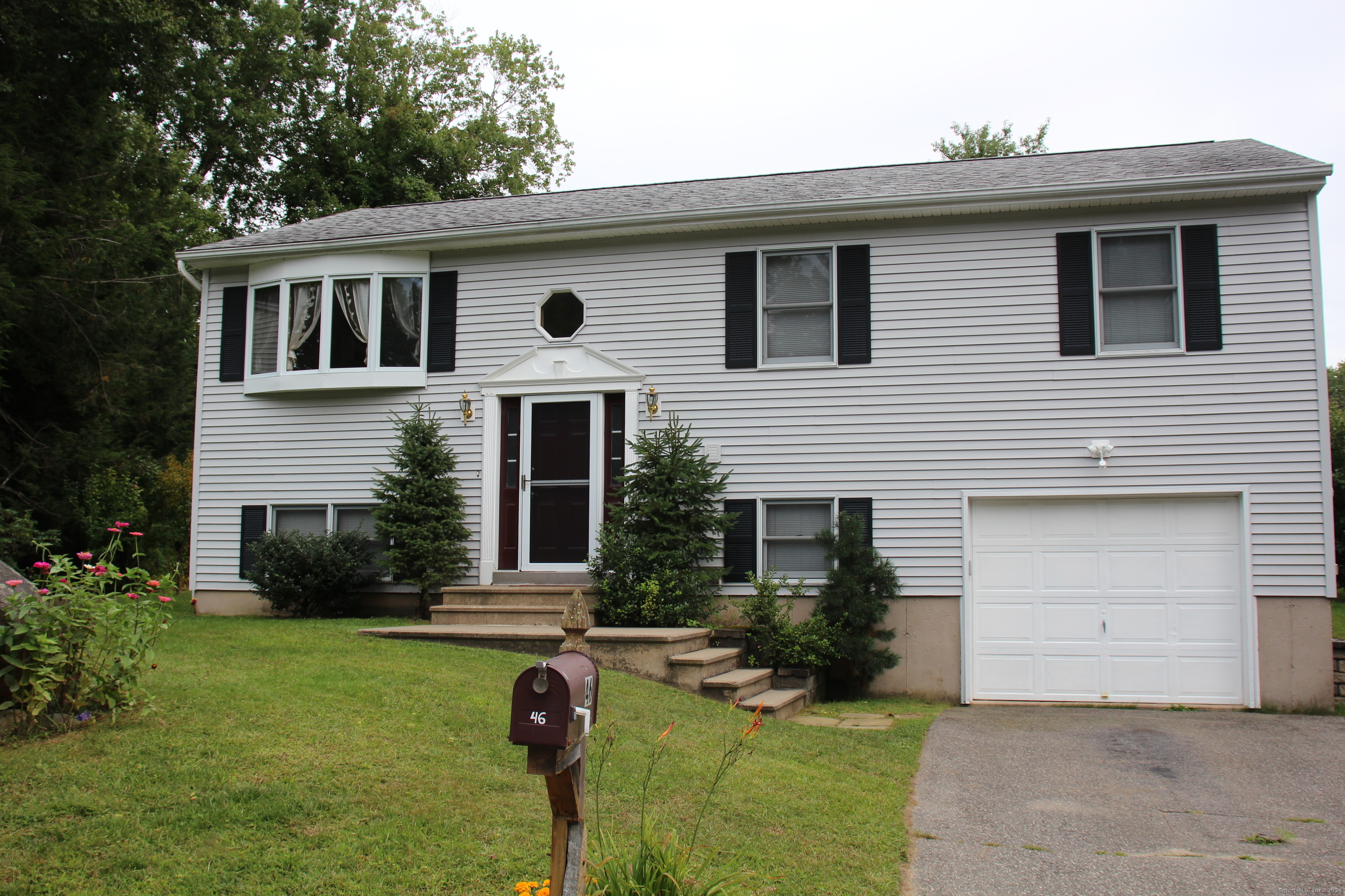 Photo 1 of 1 of 46 Cedar Knoll house