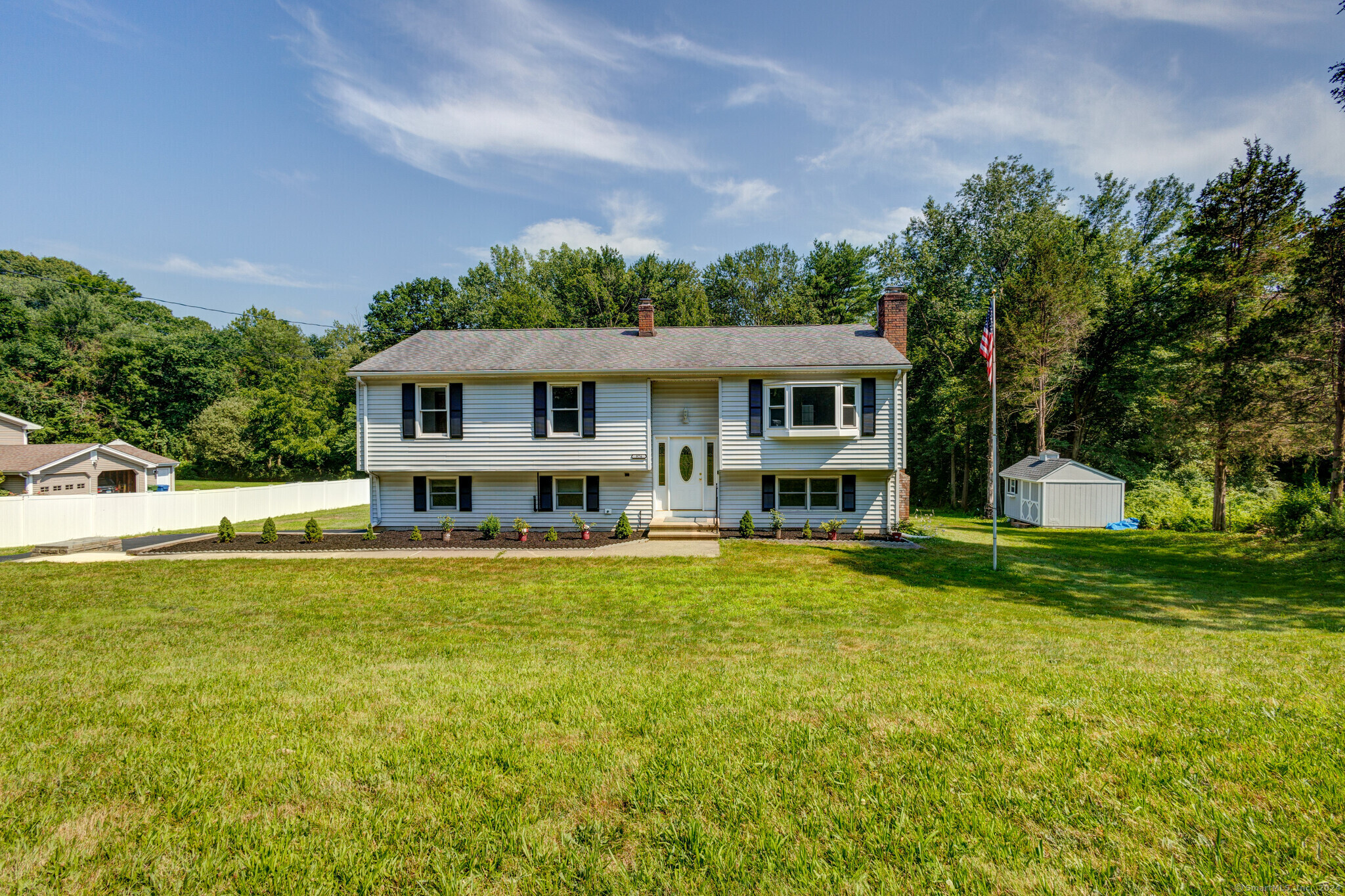 Photo 1 of 40 of 976 Clintonville Road house