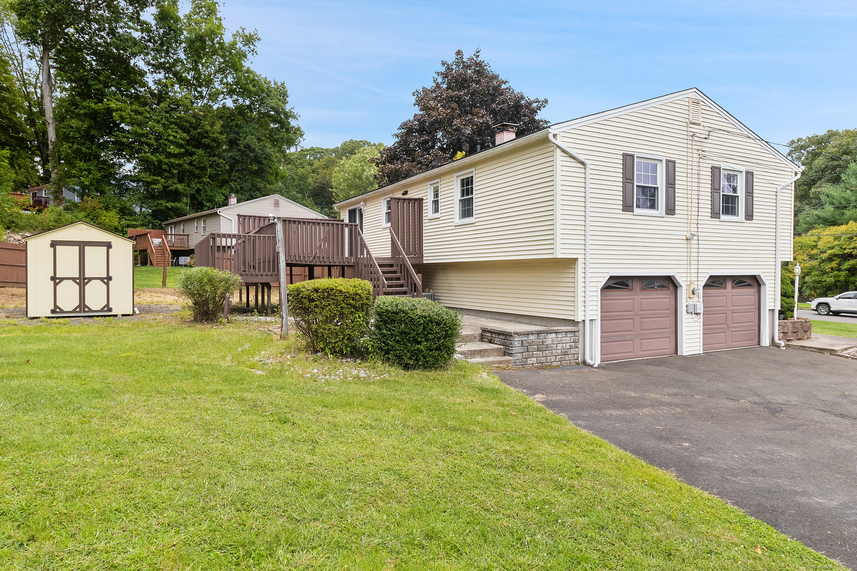 Photo 2 of 3 of 29 Summerwood Drive house