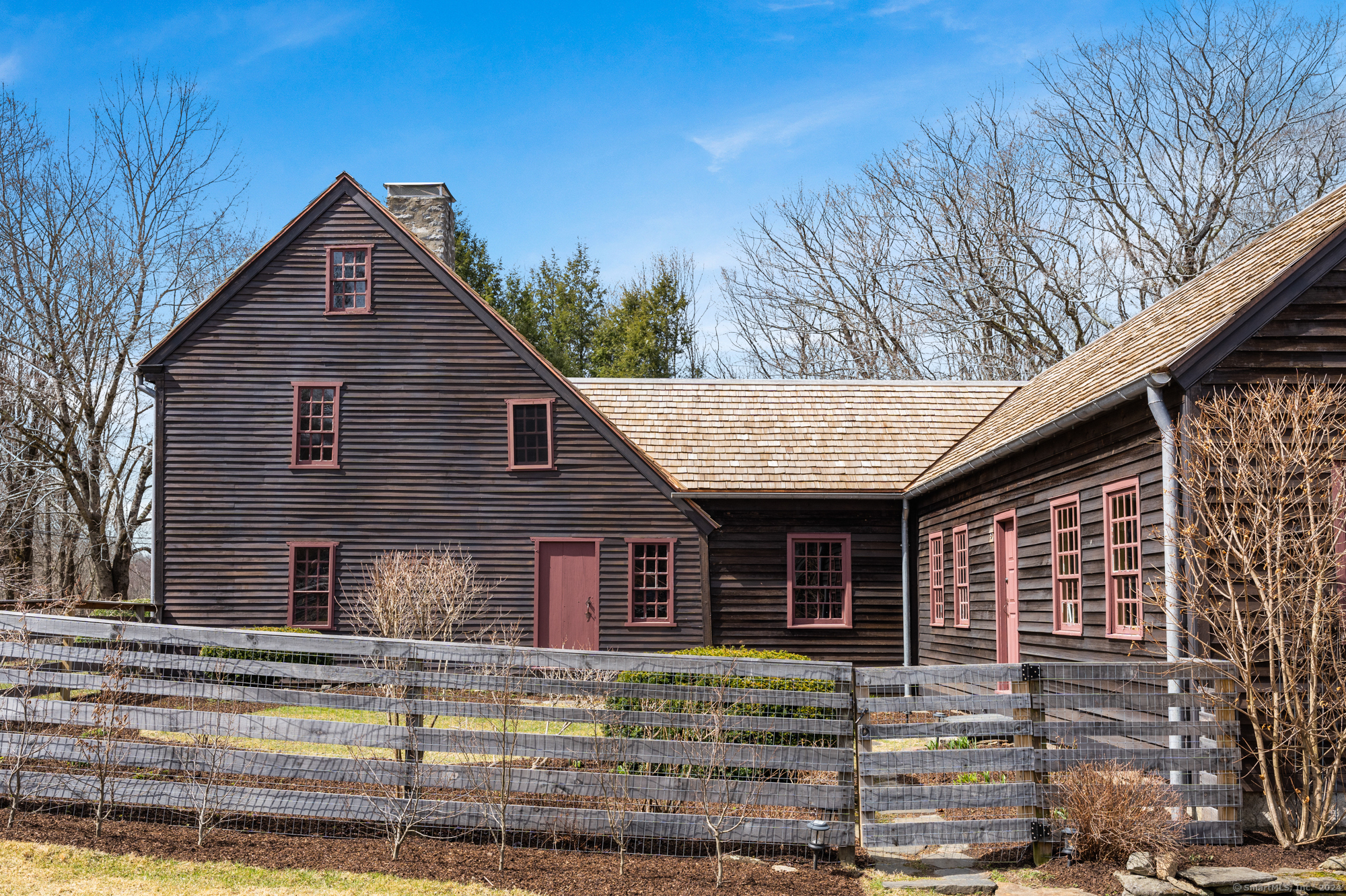 Photo 5 of 38 of 184 Brick School Road house