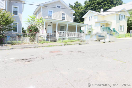 Photo 1 of 3 of 31 2nd Avenue house