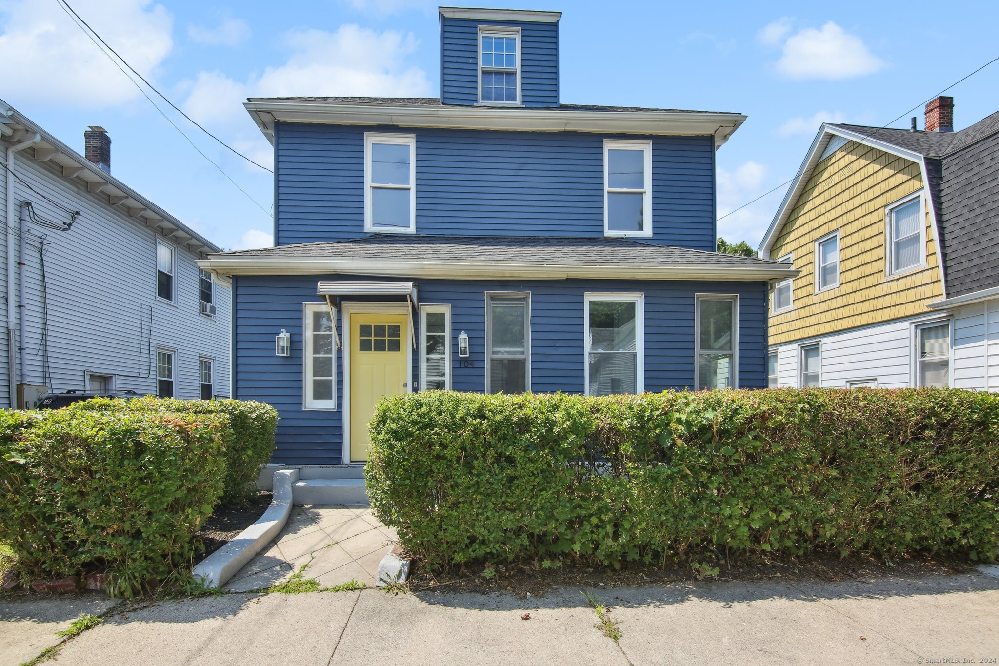 Photo 1 of 25 of 104 Knoll Street house