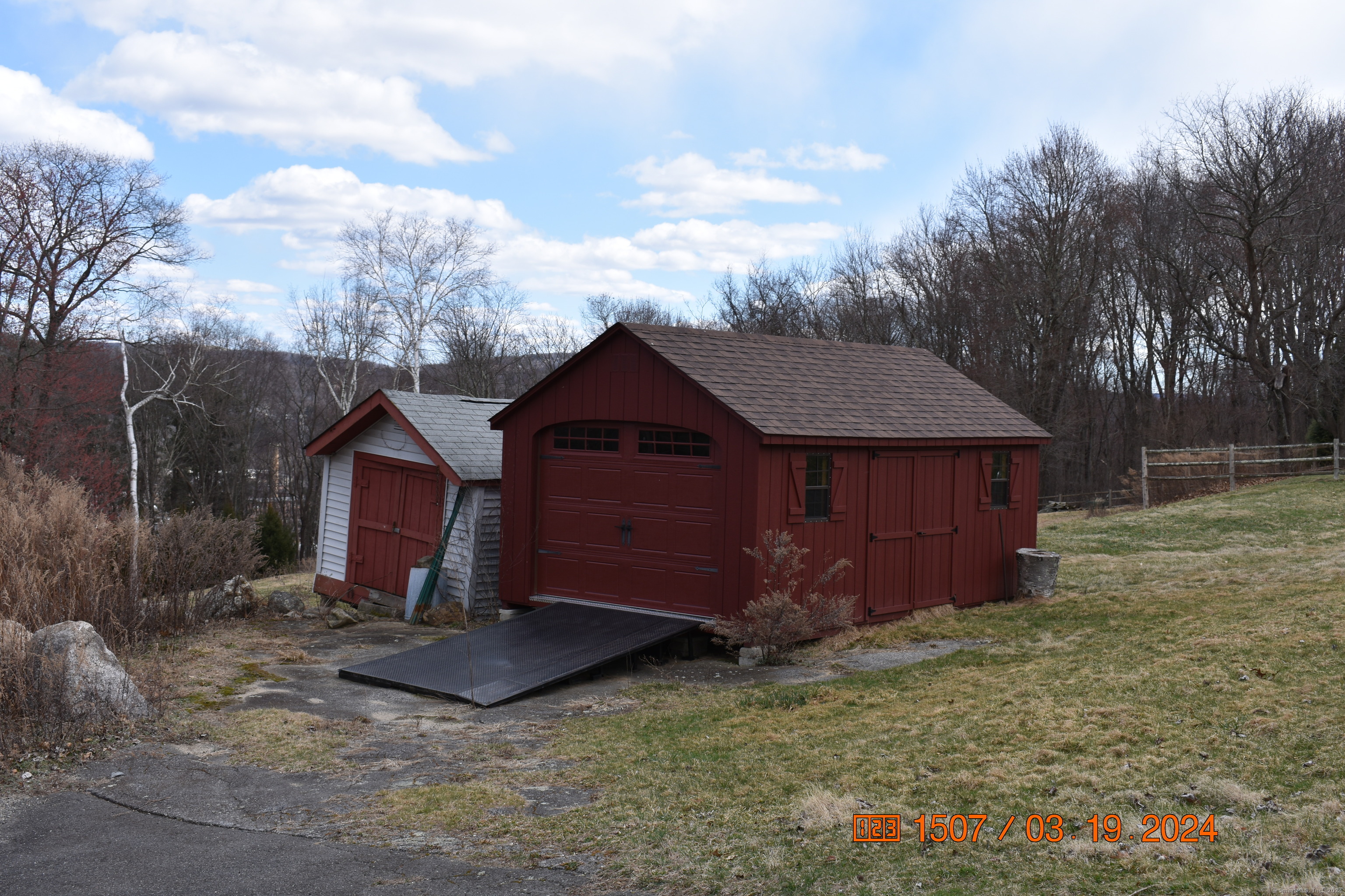 Photo 5 of 10 of 60 Old Colonial Road house