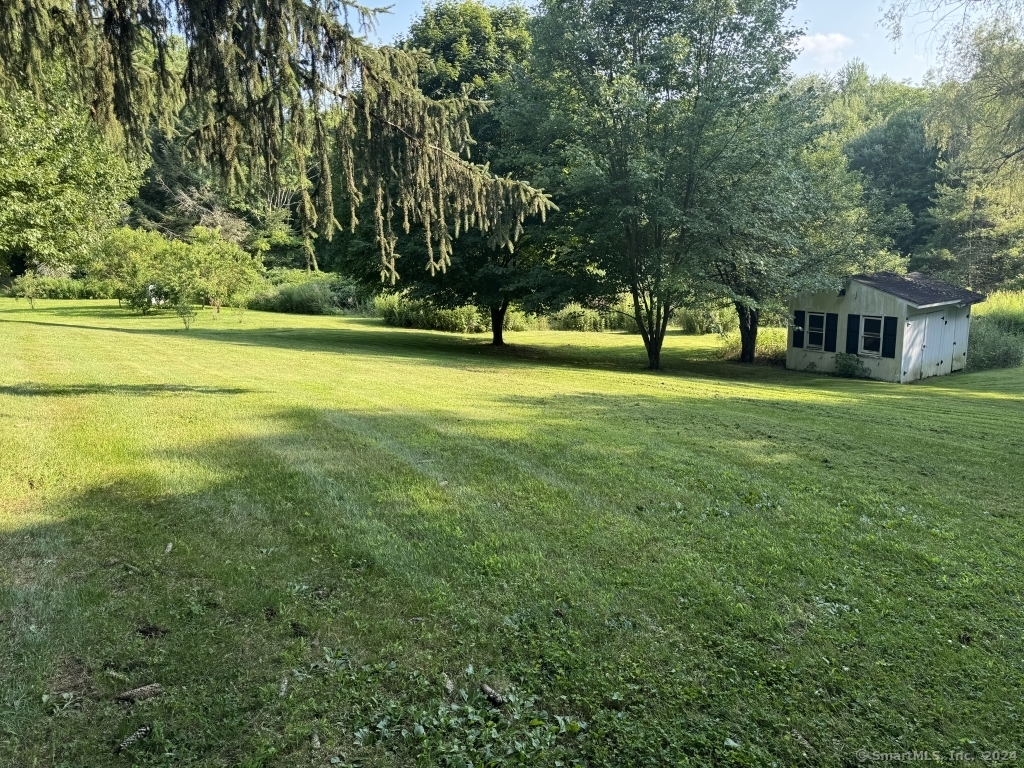 Photo 5 of 39 of 1456 Middlebury Road house