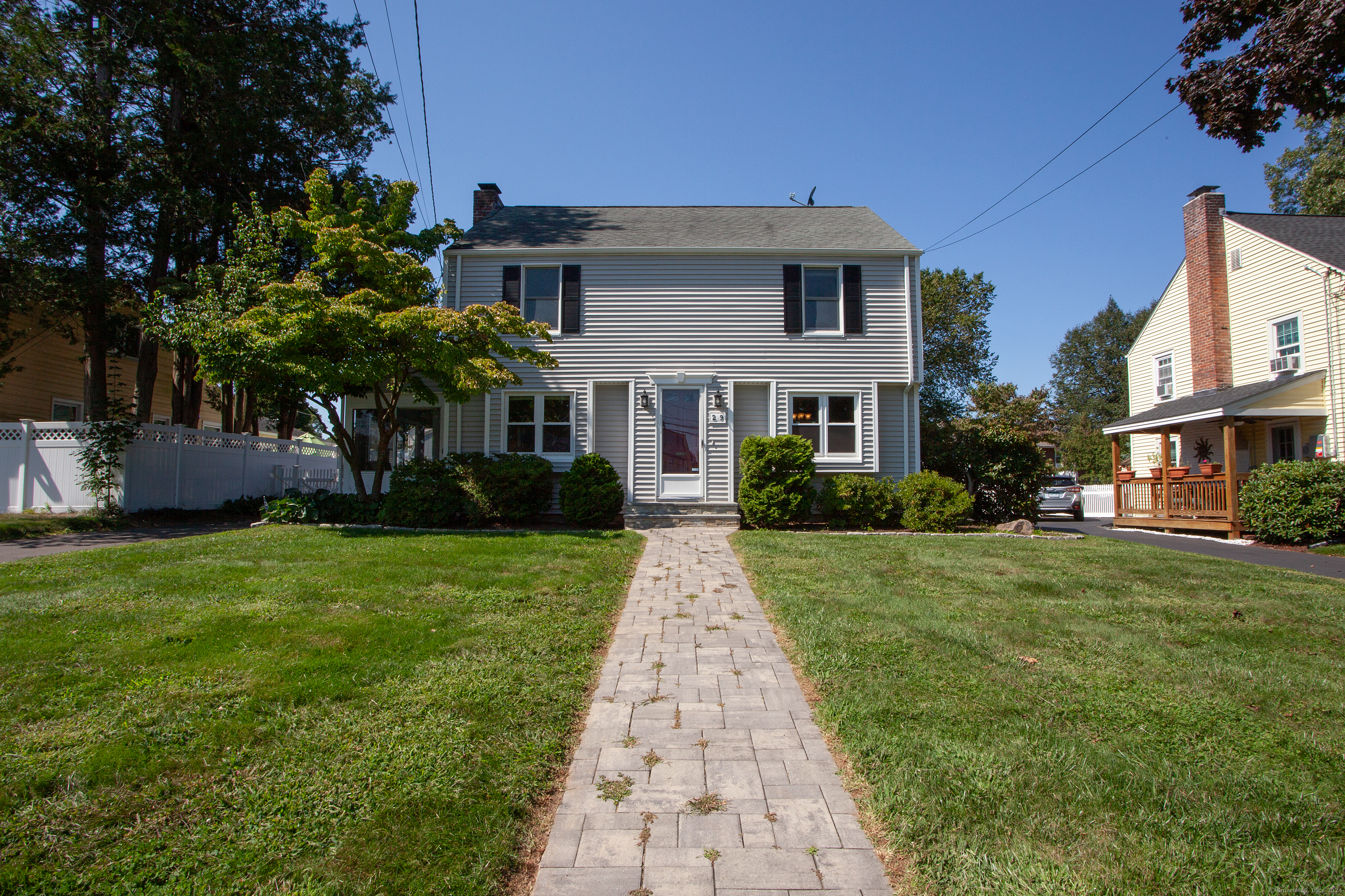 Photo 2 of 28 of 29 Greenhurst Road house